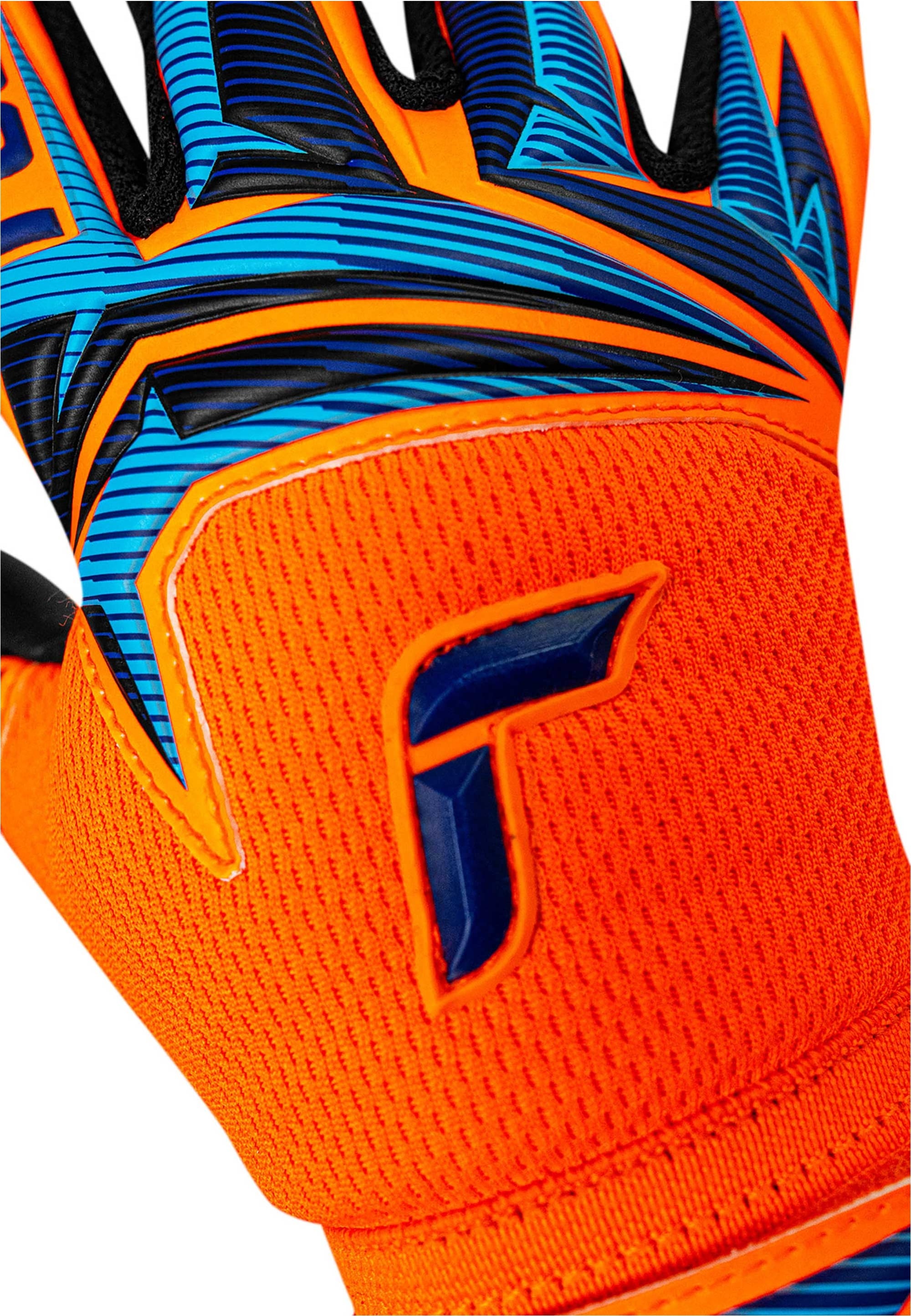 Reusch Torwarthandschuhe »Attrakt Infinity Evolution NC Junior« mit Evolution Negative Cut