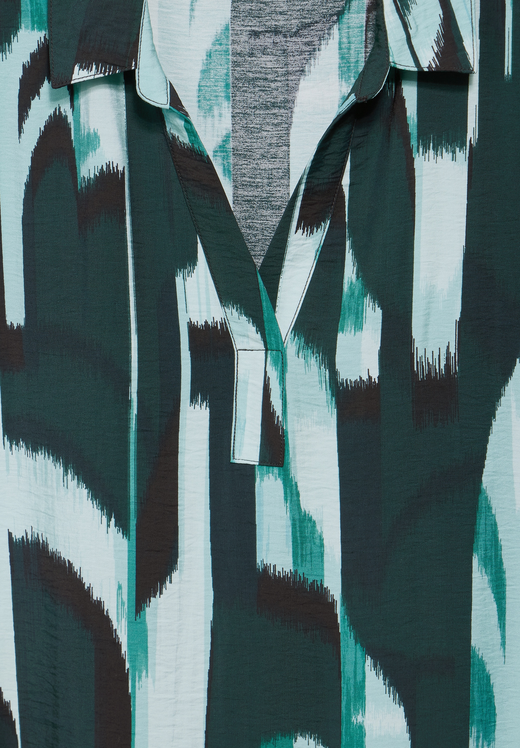 STREET ONE Blusenkleid, mit grafischem Muster