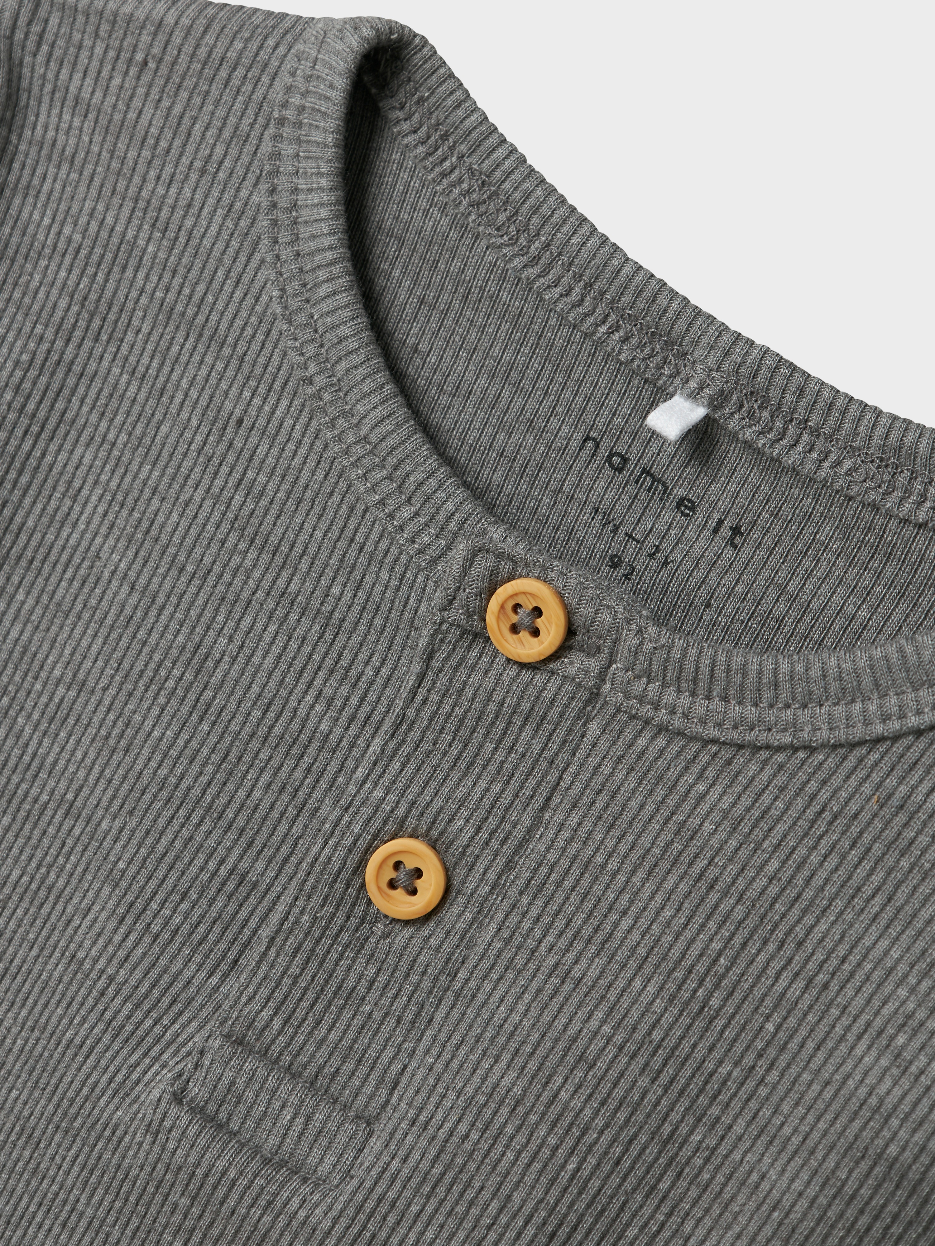 Thumbnail - Name It Langarmshirt "NMMKAB LS TOP NOOS" Im Henley-Stil - mit kurzer Knopfleise, normal geschnitten