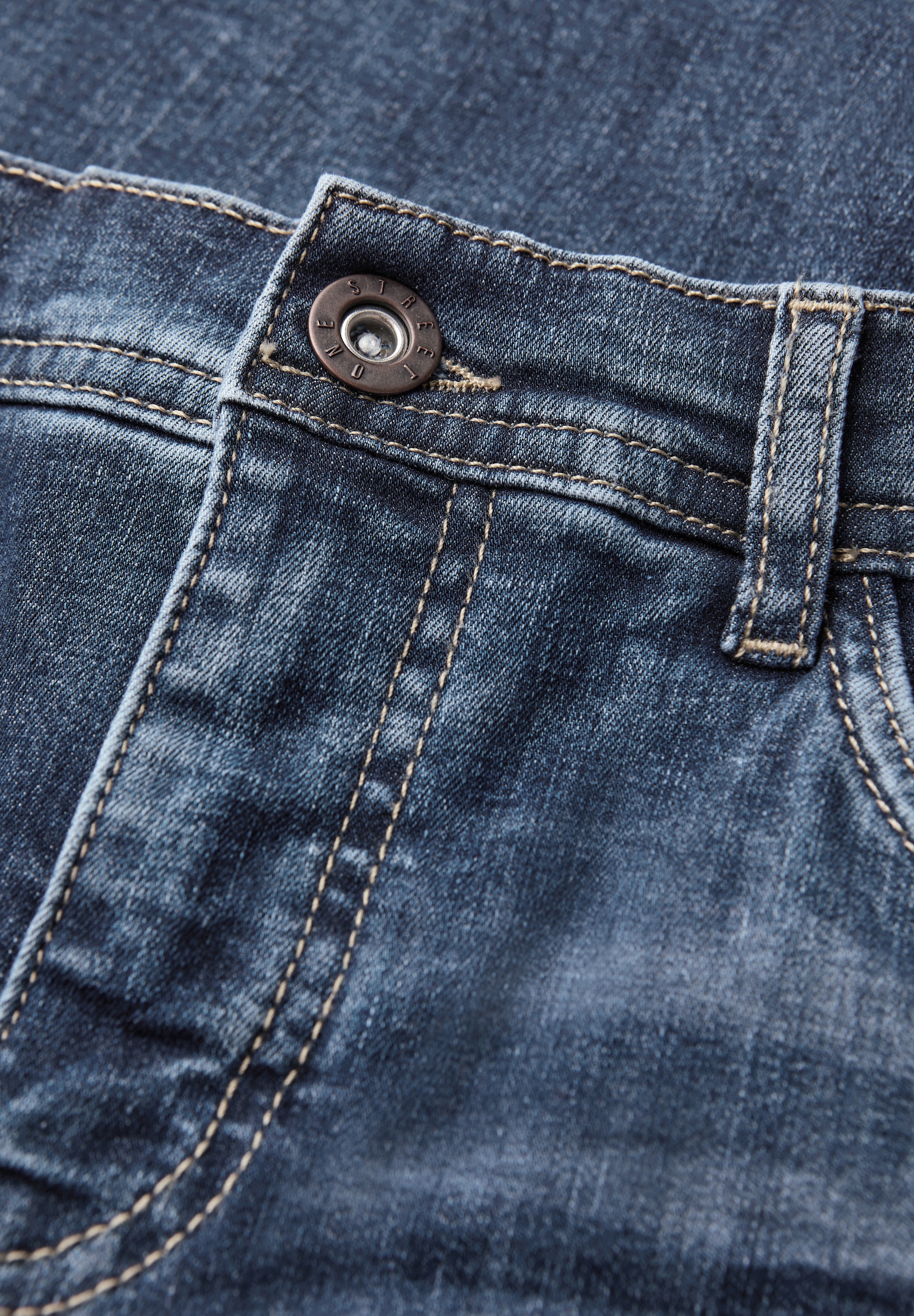 STREET ONE Loose-fit-Jeans, mit Galonstreifen