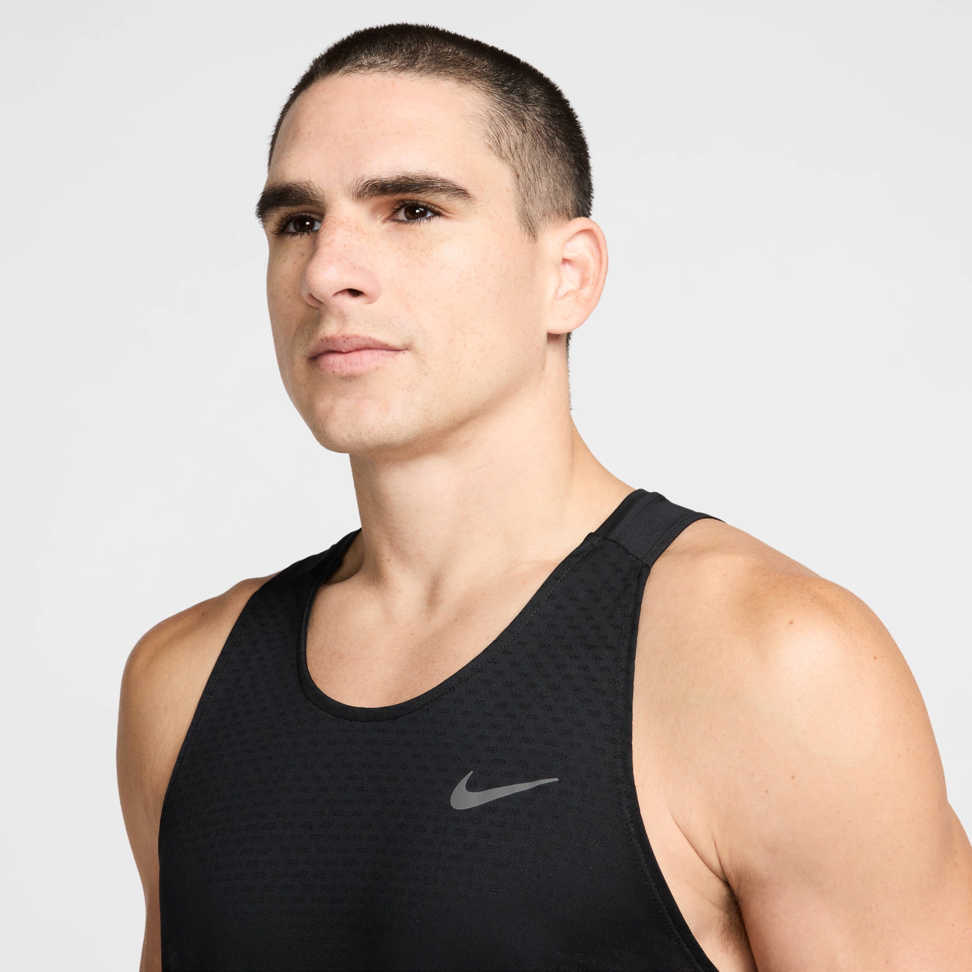 Nike Laufshirt »Nike Stride Men's Dri-FIT ADV Running Tank Top« für sportliche Aktivitäten, mit reflektierenden Elementen