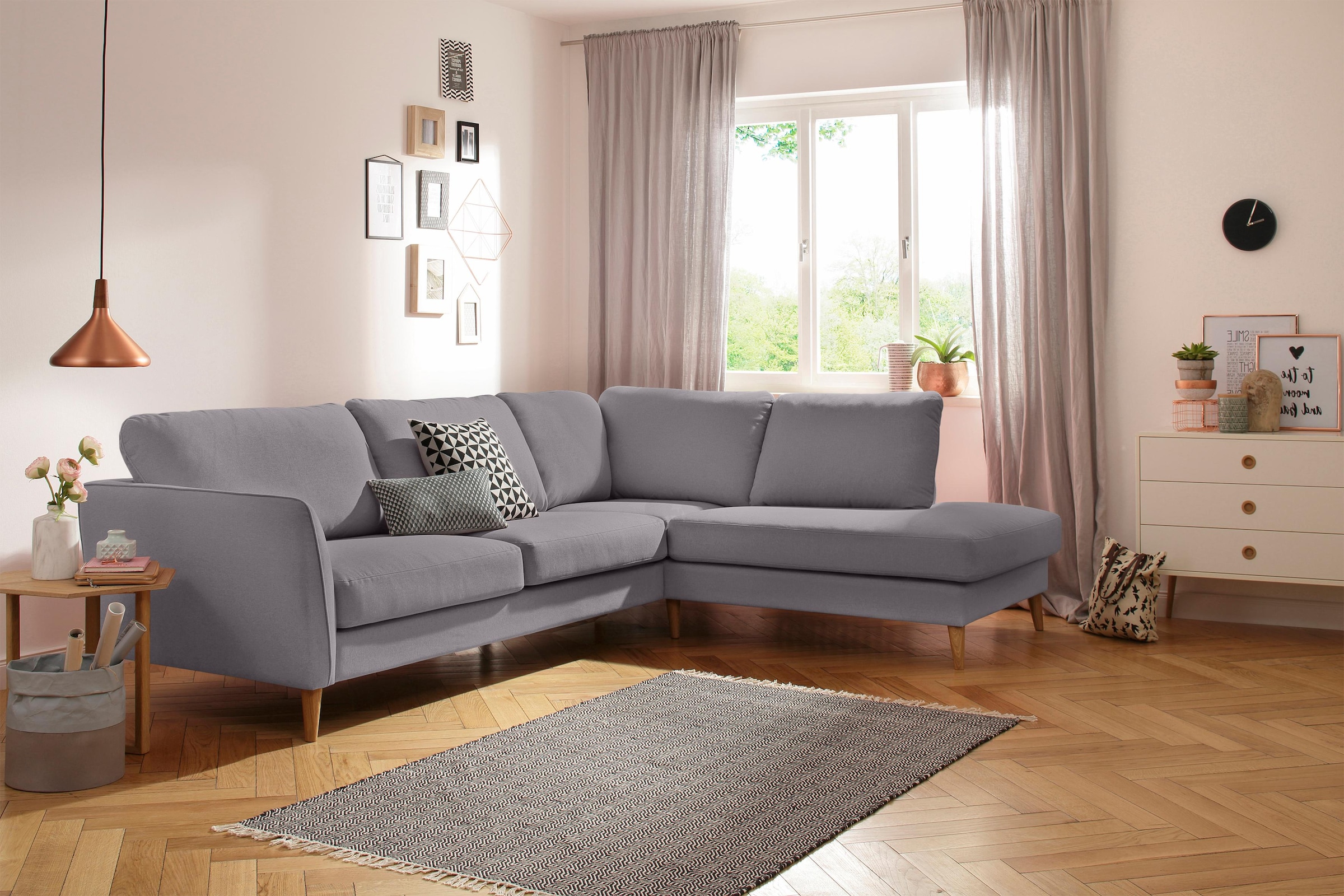 Home affaire Ecksofa »MARSEILLE 278/202 cm, L-Form, Ottom. rechts/links, verschiedene Bezüge«, Massivholzbeine Eiche, Landhausstil, Wellenunterfederung