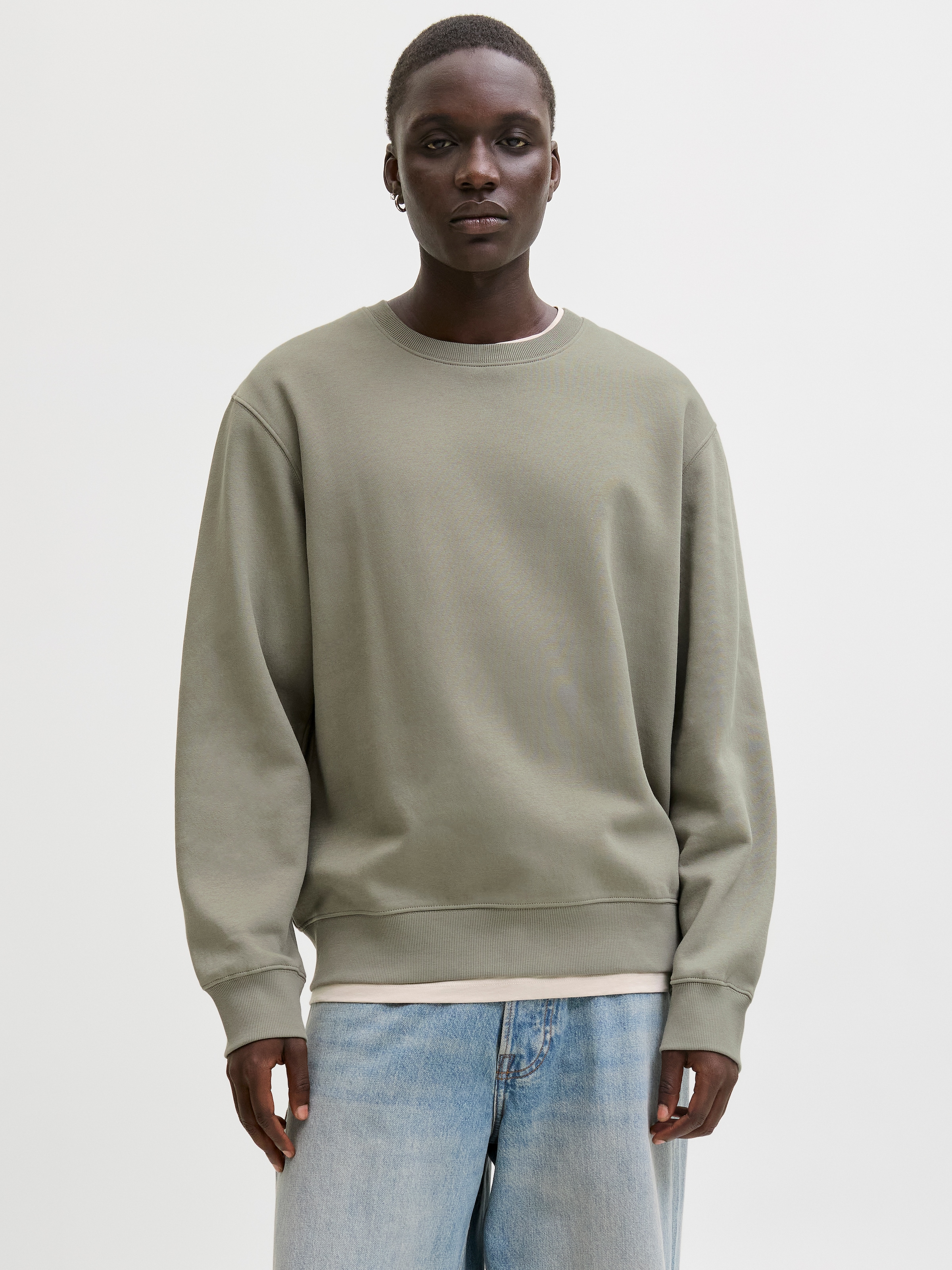 Jack & Jones "JJESTAR BASIC SWEAT CREW NECK NOOS", Baumwollmischung, locker geschnitten
