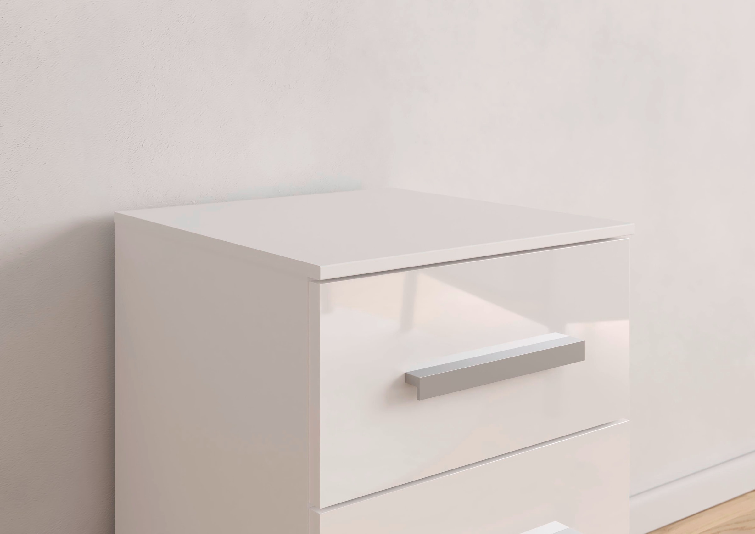 rauch Nachtkommode »Nachttisch Nachtkonsole Nachtschrank KOLUNA mit Hochglanzfront«, (Breite 40 cm), mit 3 geräumigen Schubladen für viel Stauraum MADE IN GERMANY