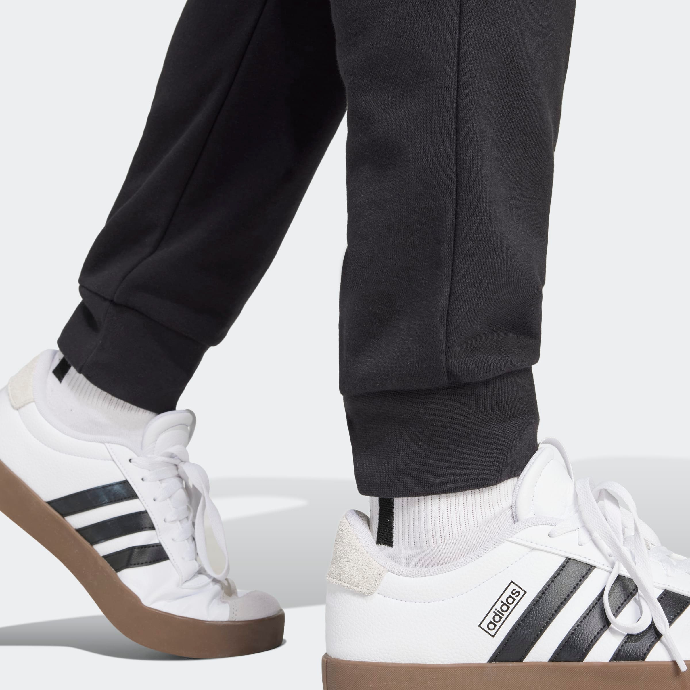 adidas Sportswear Sporthose »M FEELCOZY PANT«  für Erwachsene, aus Baumwolle und Polyester