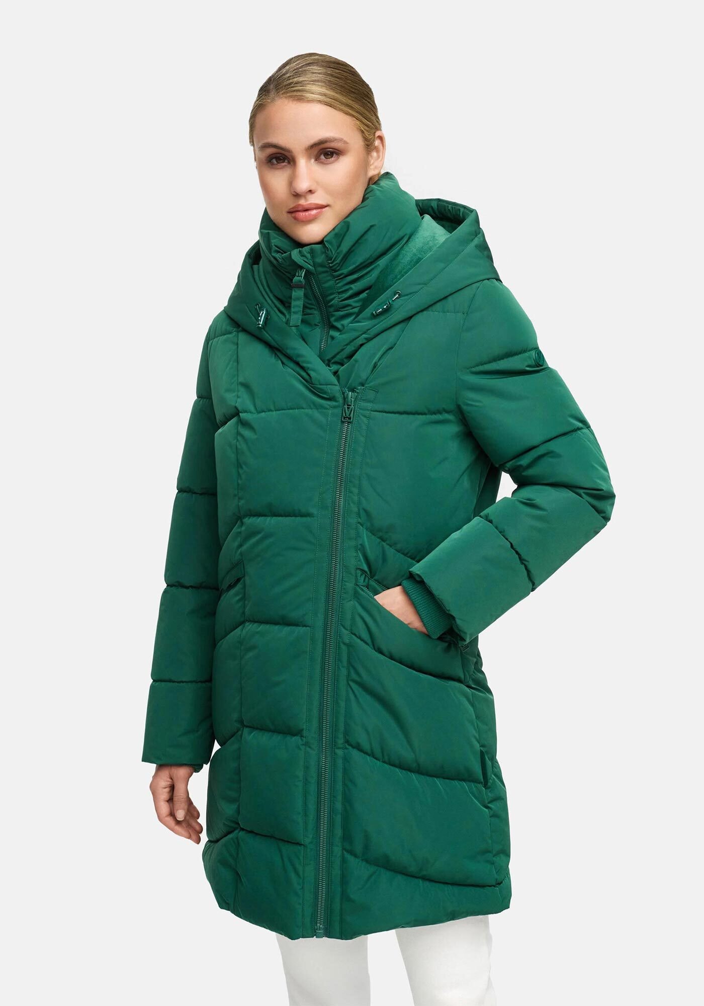 Marikoo Winterjacke »Virenaa«, mit extra hohem Kragen und warmem Fleecefutter