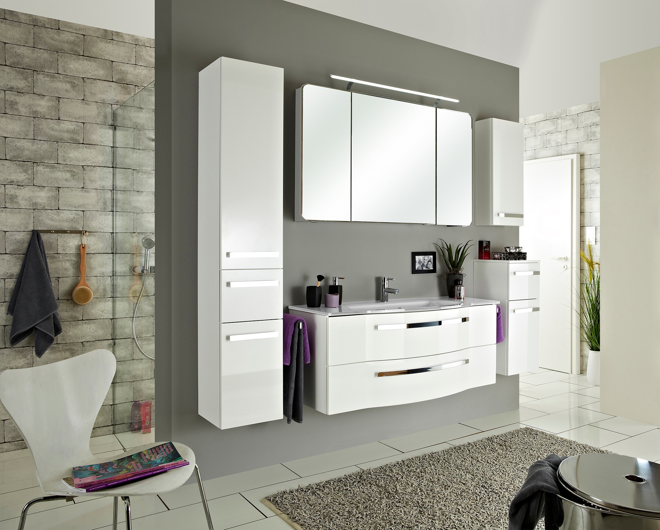 Saphir Hochschrank »Serie 4005 Badschrank 30 cm breit, mit 2 Türen und 1 Schublade«, 3 Glas-Einlegeböden, Badezimmer-Hochschrank inkl. Türdämpfer