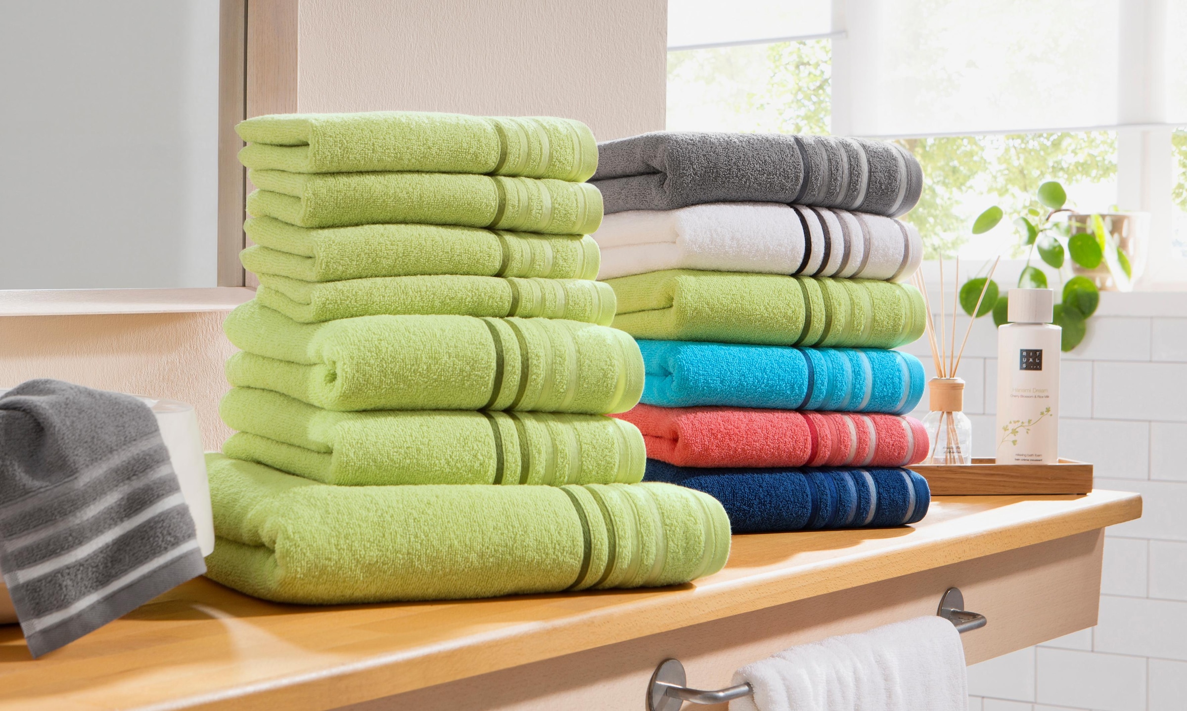 my home Handtuch Set »Niki«, Set, 7 tlg., Walkfrottee, Handtuchset mit  mehrfarbiger Streifenbordüre, aus 100% Baumwolle auf Rechnung | BAUR