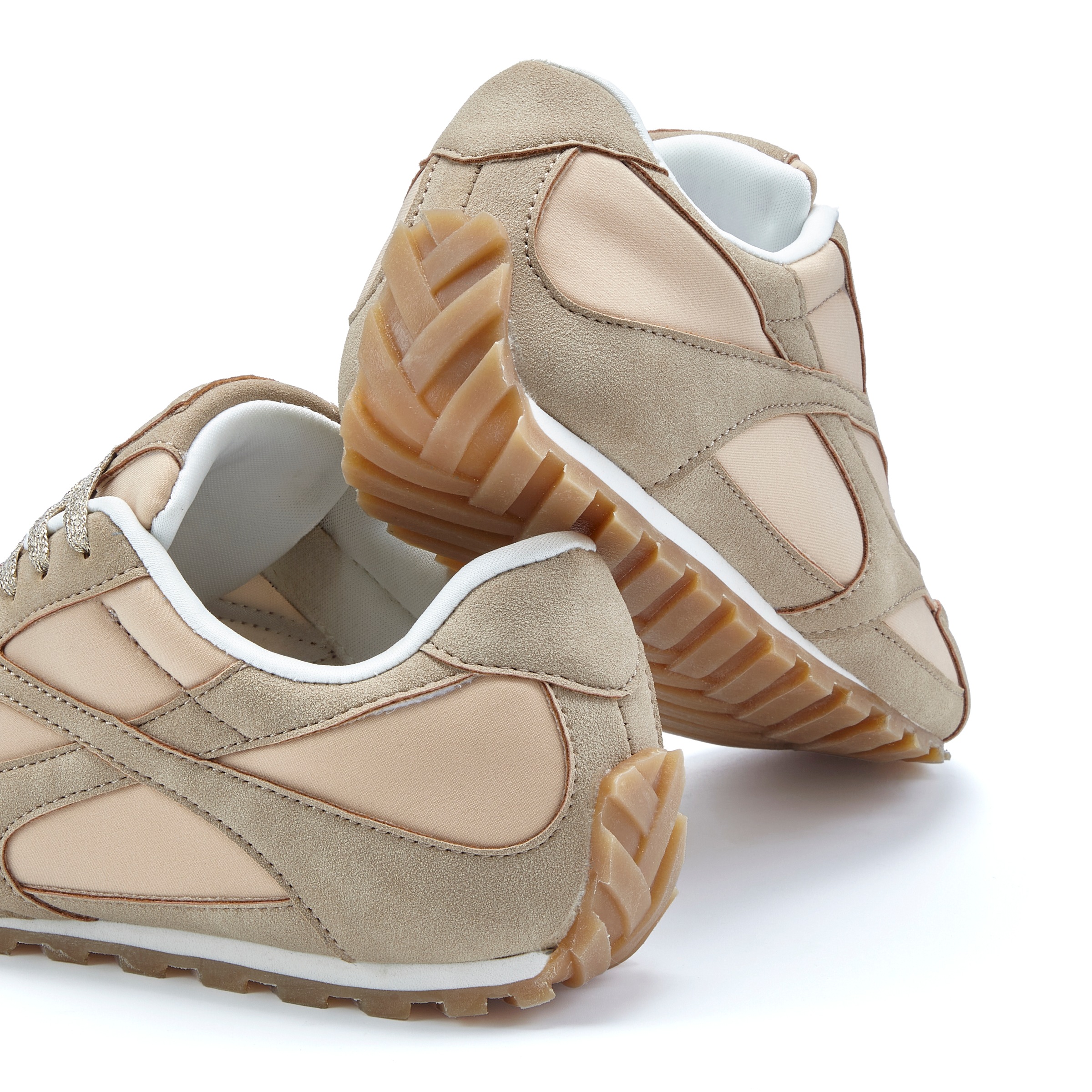 LASCANA Sneaker »Retro-Schürer, Schnürhalbschuh, Freizeitschuh, Retro-Sneaker«  mit verschiedenen Schürsenkeln VEGAN