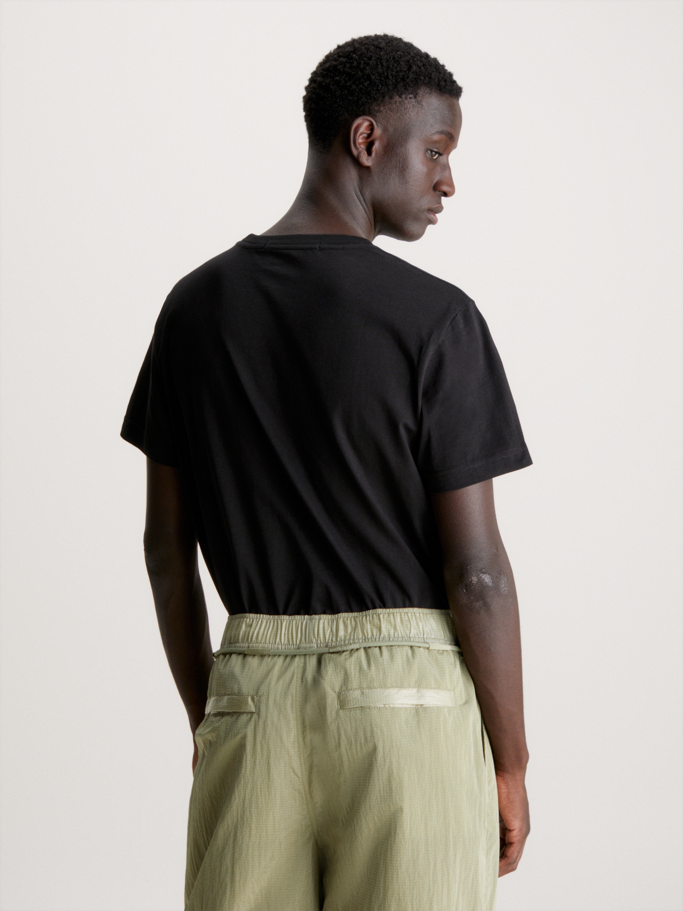 Calvin Klein Jeans T-Shirt »CK EMBRO BADGE TEE«, mit Logopatch