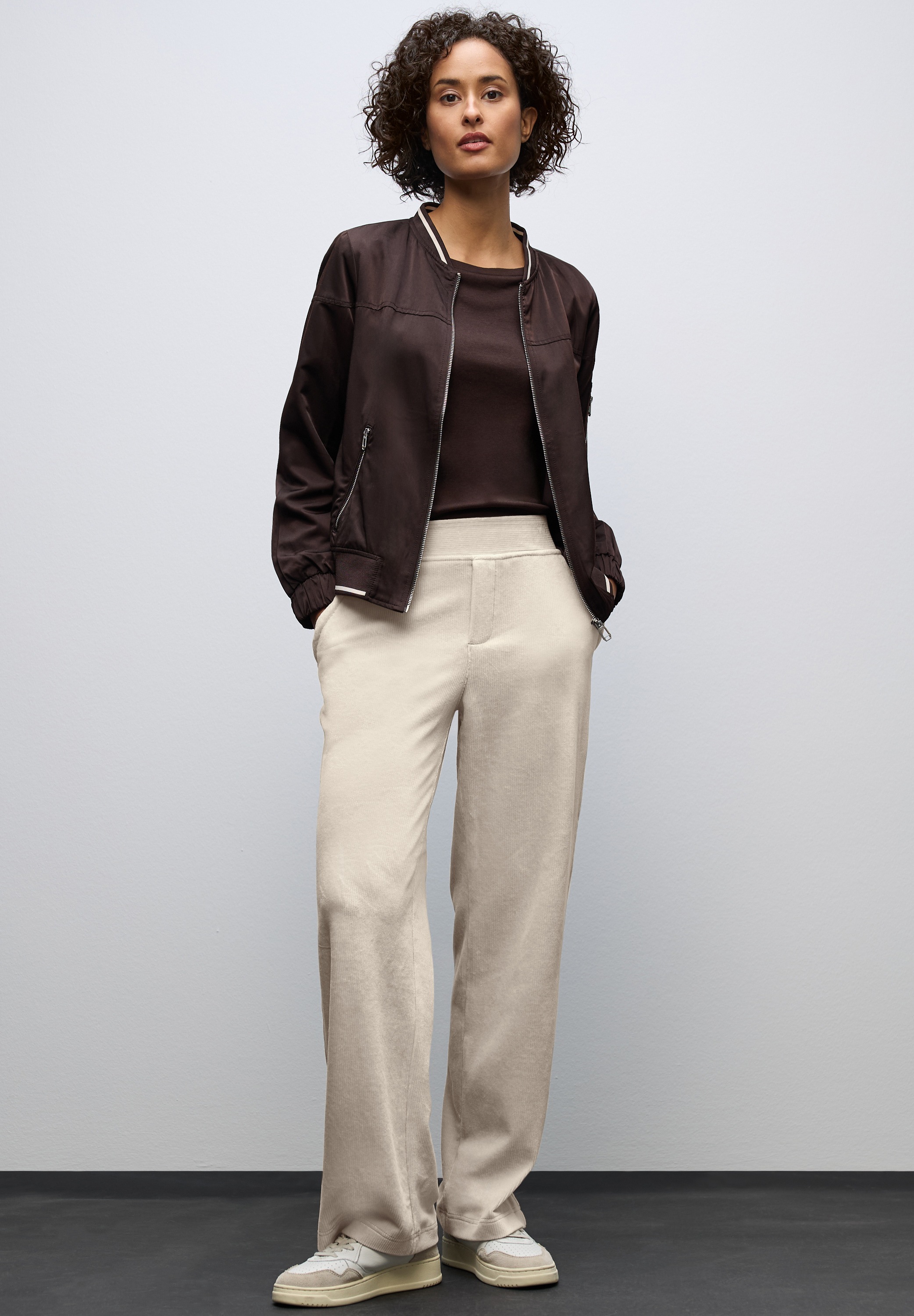Cordhose STREET ONE, Damen, Gr. 40, Länge 30, malted beige, Cord, Obermaterial: 60% Baumwolle, 38% Polyester, 2% Elasthan. Futter: 100% Polyester, lang, Hosen Cordhose, mit Stretch und seitliche Taschen 6