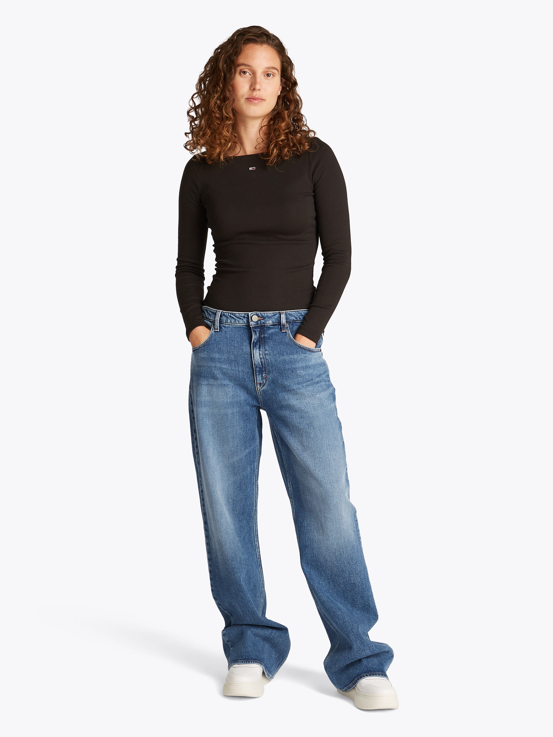 Tommy Jeans Relax-fit-Jeans »MIA MR RLXD STR«, in blauer Waschung, mit Hammerschlaufe