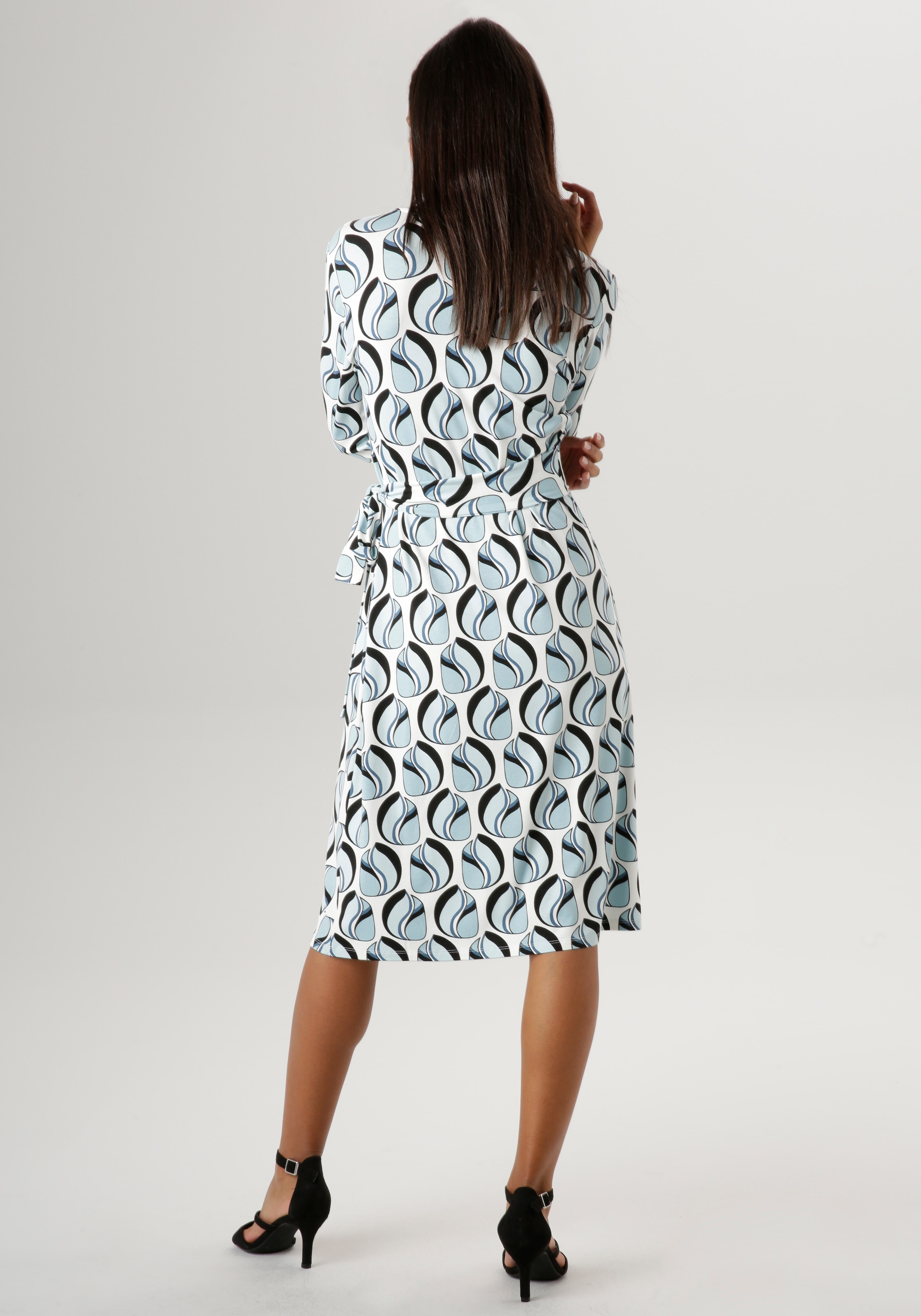 V-Ausschnitt Wickeloptik Jerseykleid, bestellen und - SELECTED in NEUE KOLLEKTION Aniston BAUR mit | Bindedetail