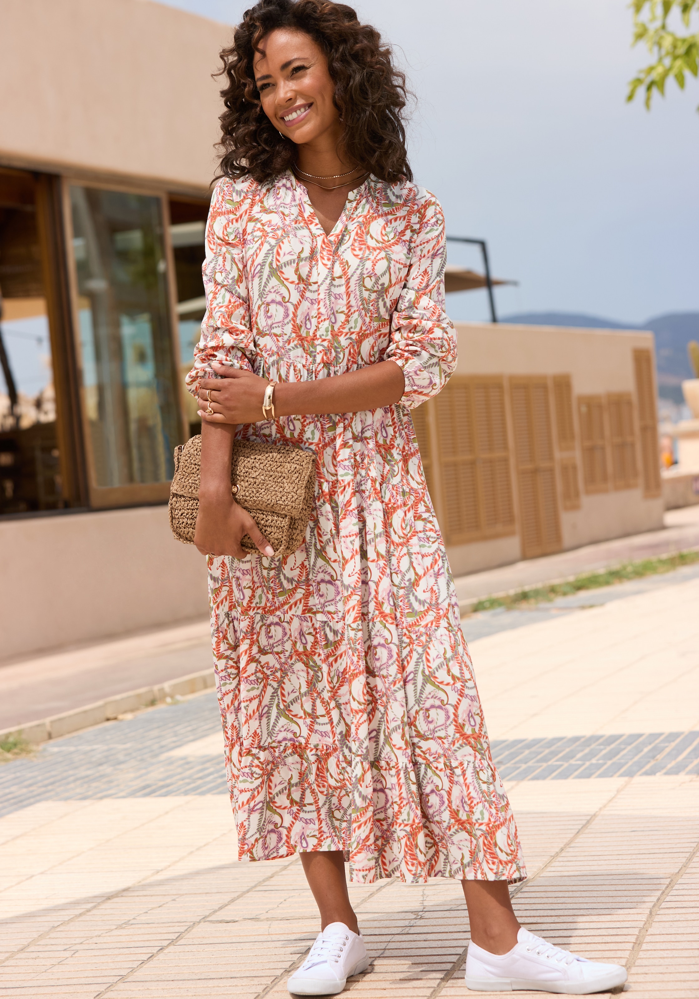LASCANA Maxikleid, mit Alloverprint und Volants, langärmlig, Druckkleid, casual-chic