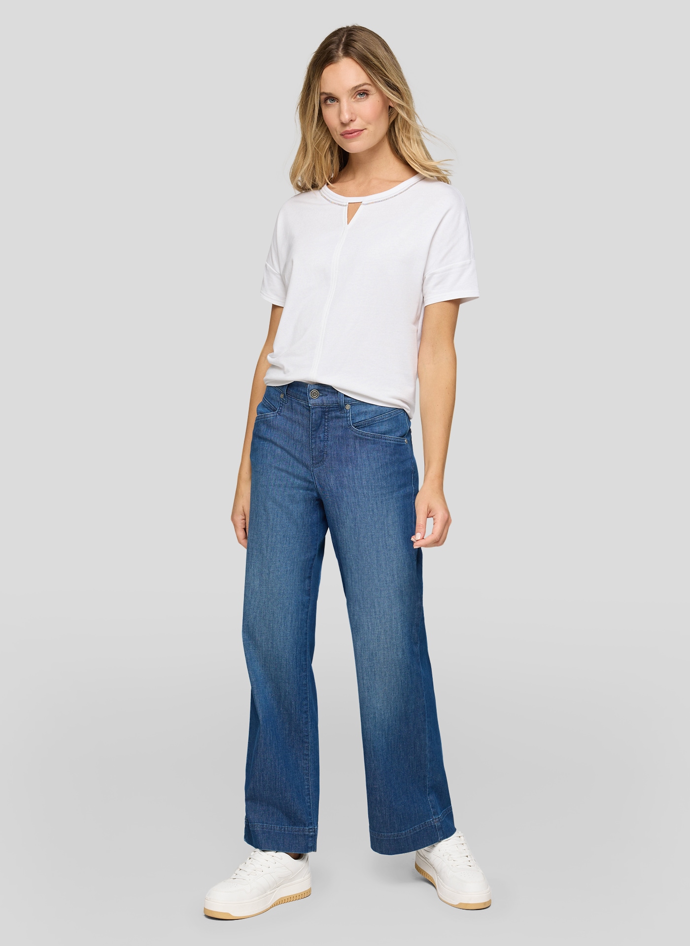 Rabe Kurzarmshirt mit Cut-Out und Glitzer-Detail