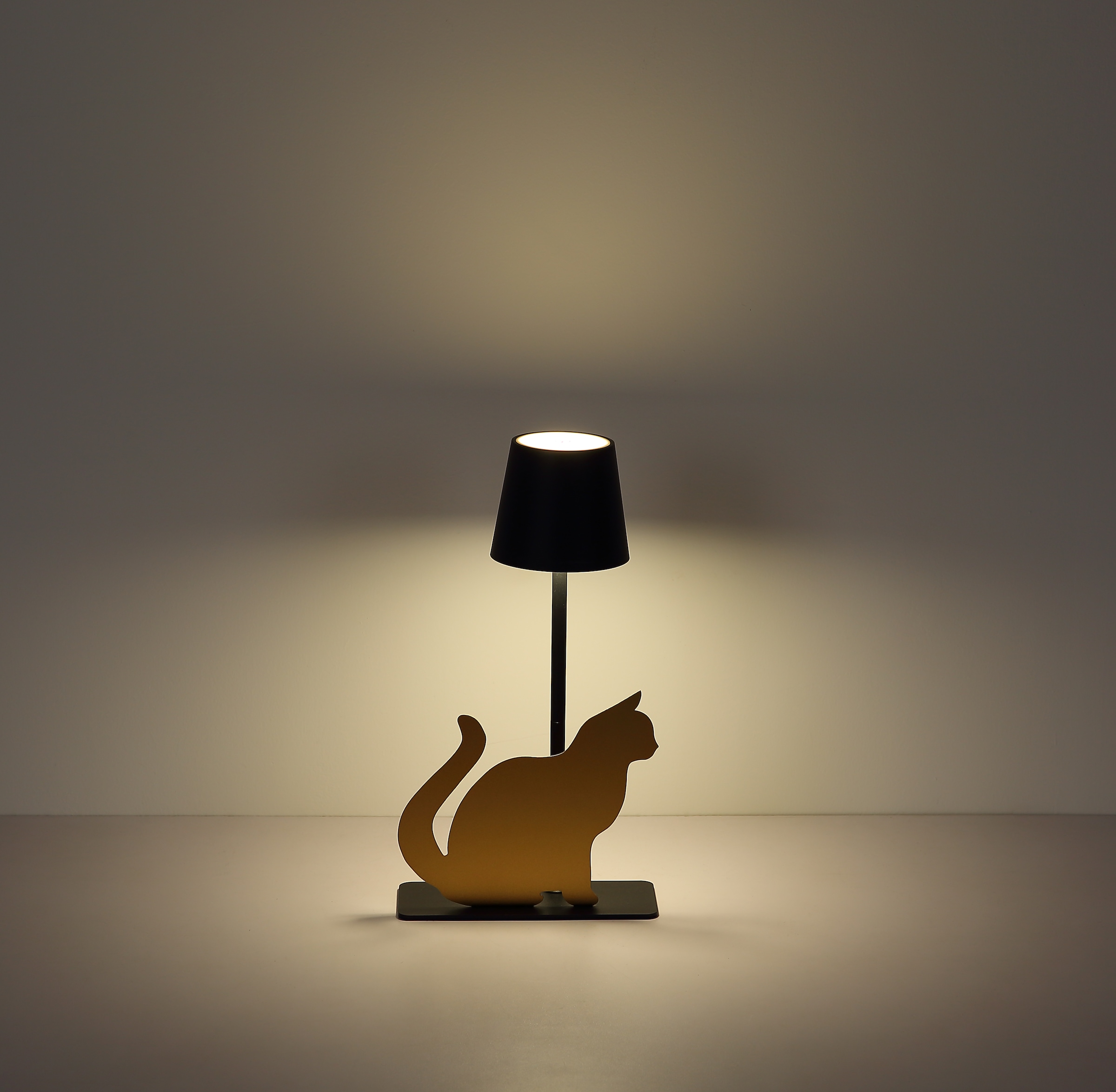 GLOBO LIGHTING LED Tischleuchte »FURRI«, 1 flammig, Leuchtmittel LED-Board | LED fest integriert, Tischlampe schwarz gold Tiere Katze