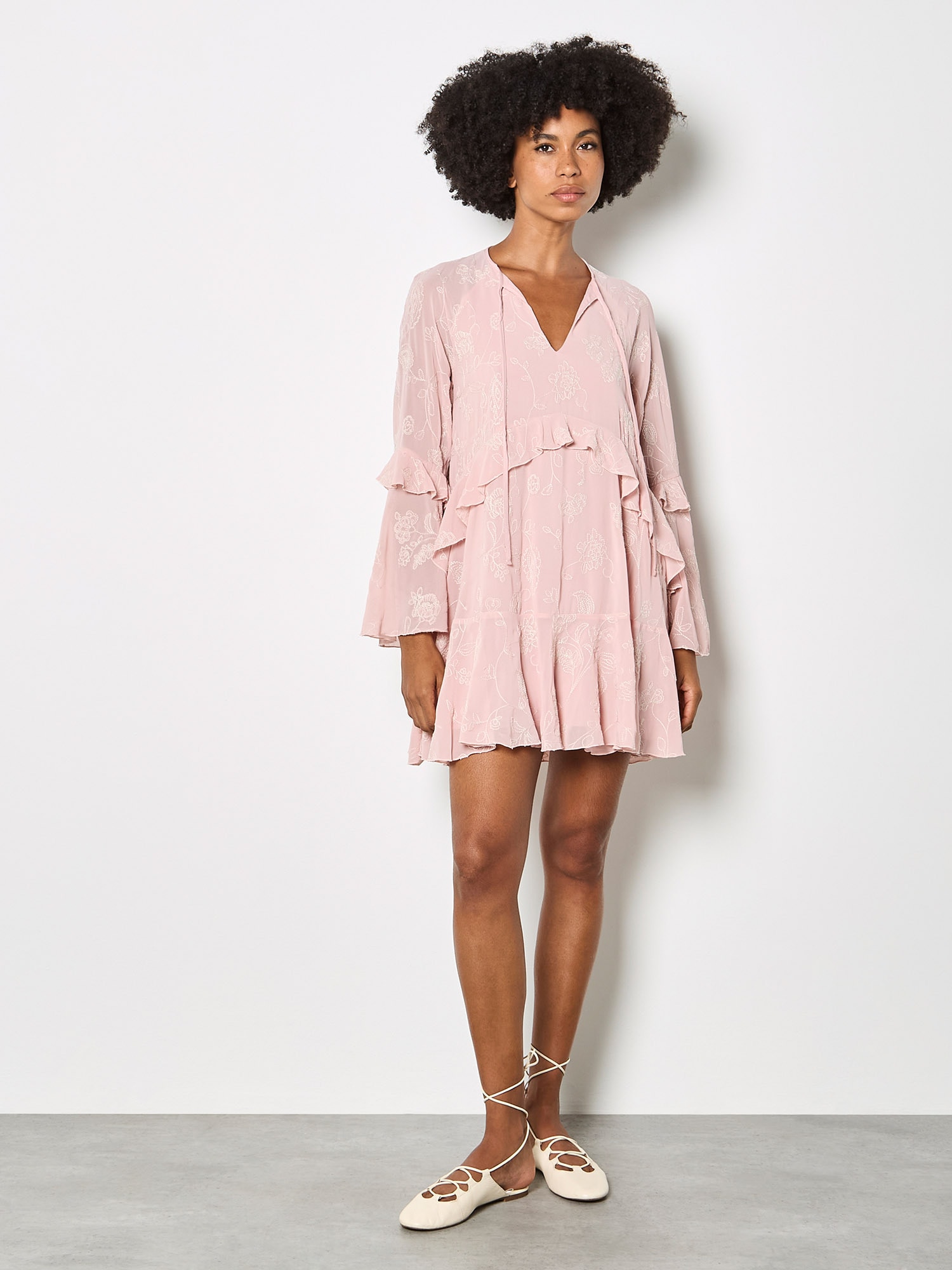 Apricot Minikleid "geblümtes Chiffon-Minikleid" mit Stickerei