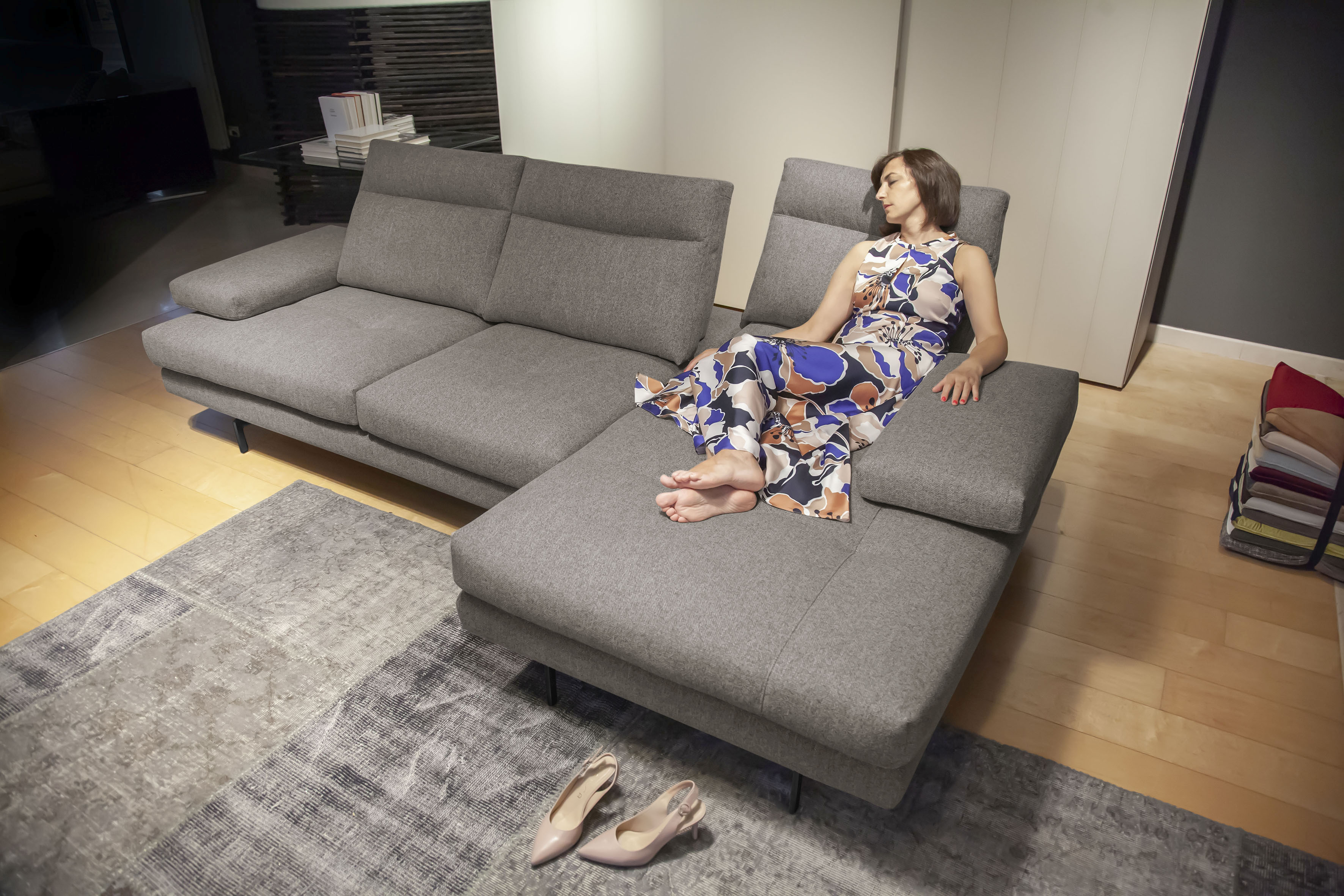 CALIA ITALIA Ecksofa "Toby Wing, B/T: 308/153 cm, Multifunktionssofa, Designsofa, L-Form" inkl. Sitztiefenverstellung und Armlehnfunktion, Füße in schwarz matt