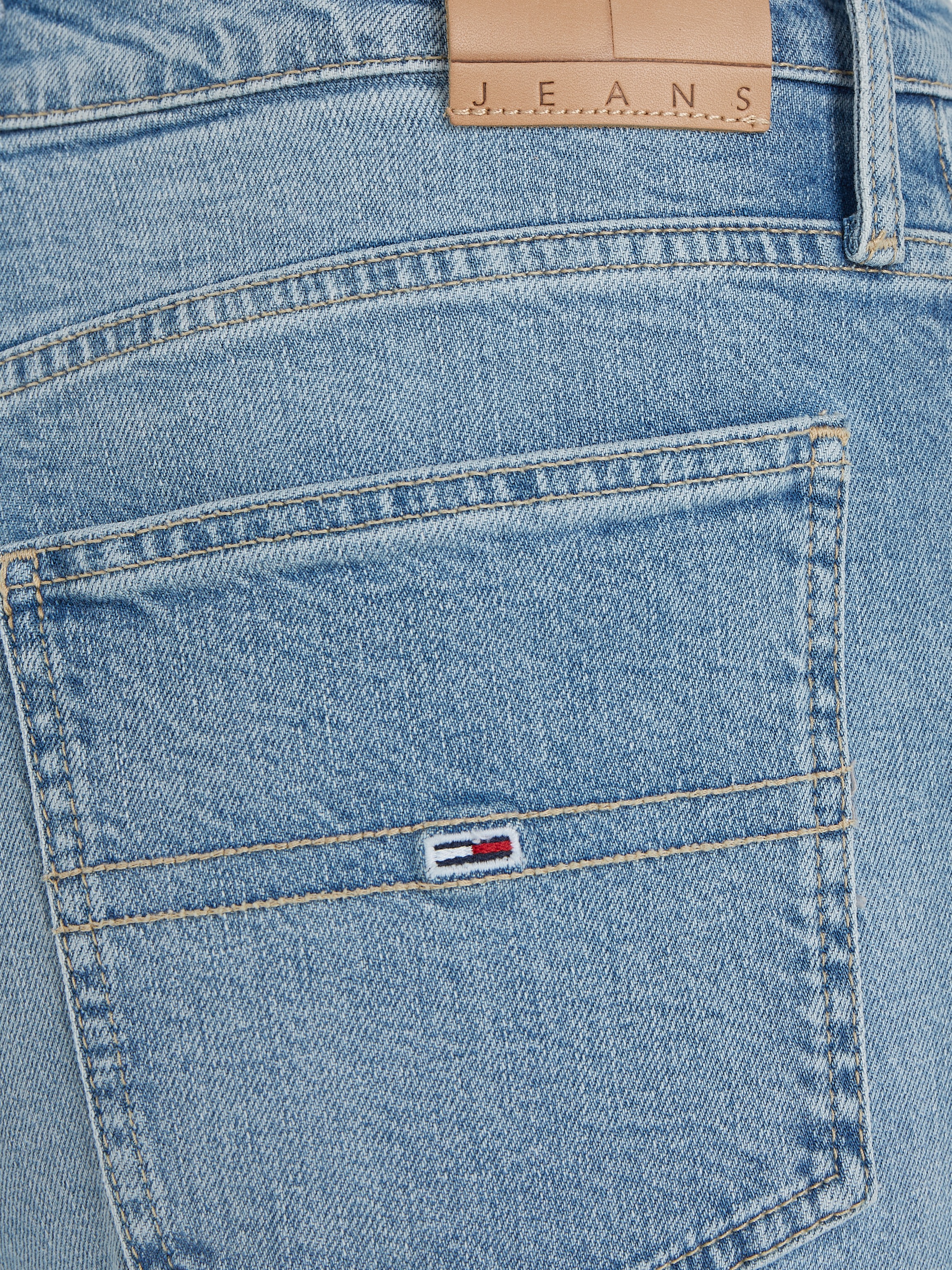 Tommy Jeans Slim-fit-Jeans »IZZIE HGH SL ANK BH5131«, mit Ledermarkenlabel