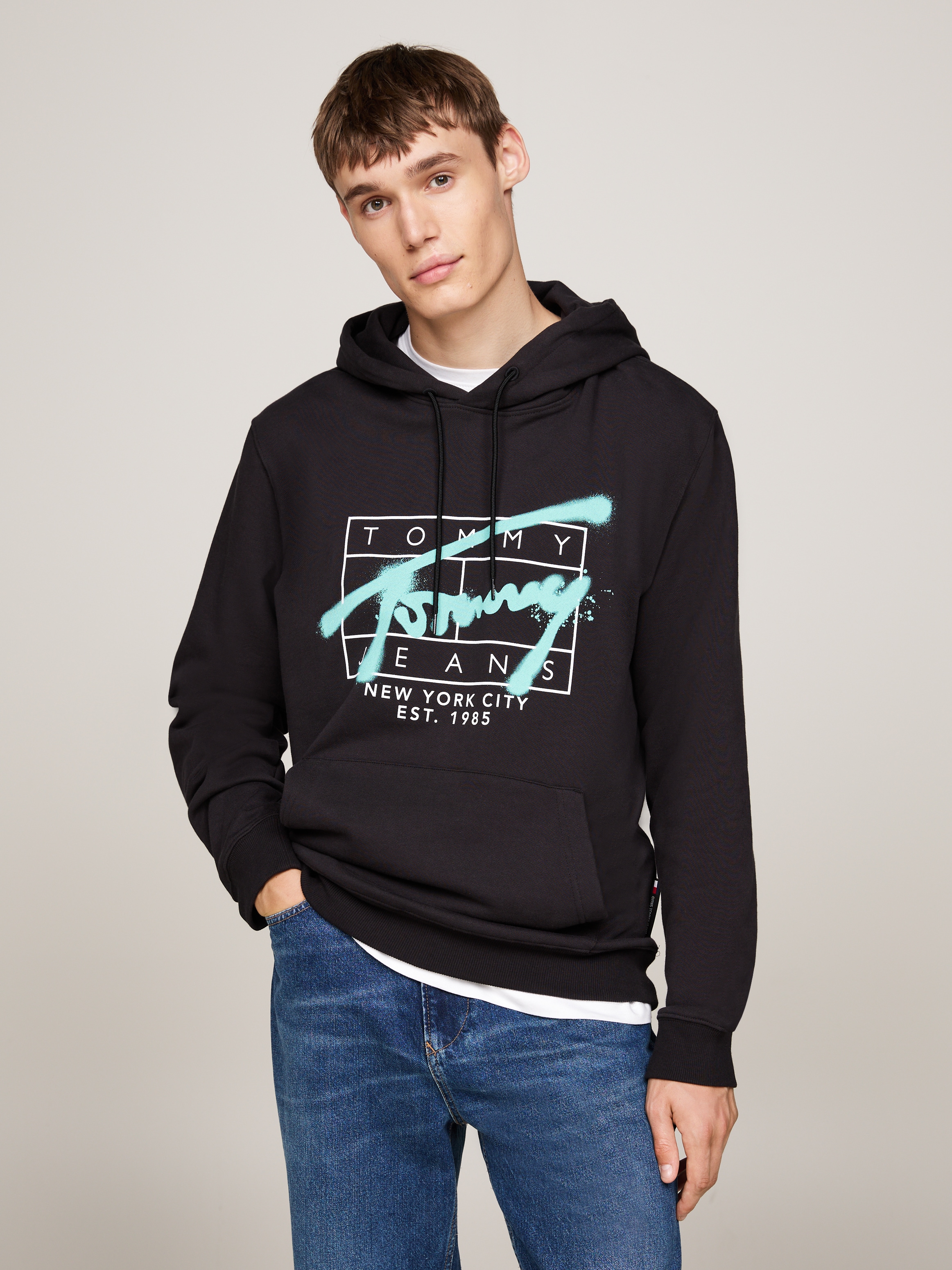 Hoodie »TJM REG SPRAY HOODIE«, Tommy Jeans-Graffiti-Signatur-Logo auf Brust