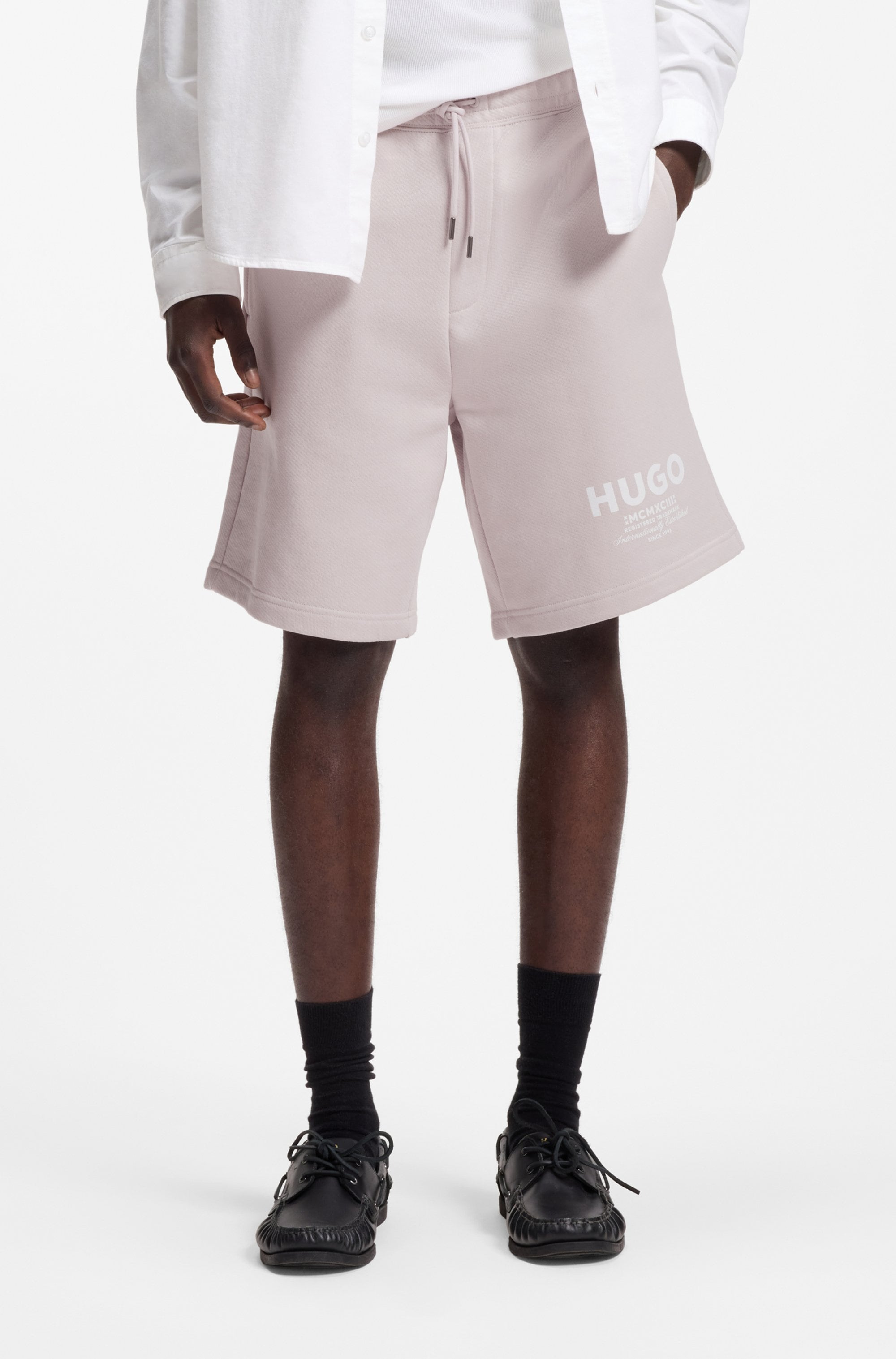 HUGO Blue Sweatshorts "Nomario" mit großem Druck günstig online kaufen