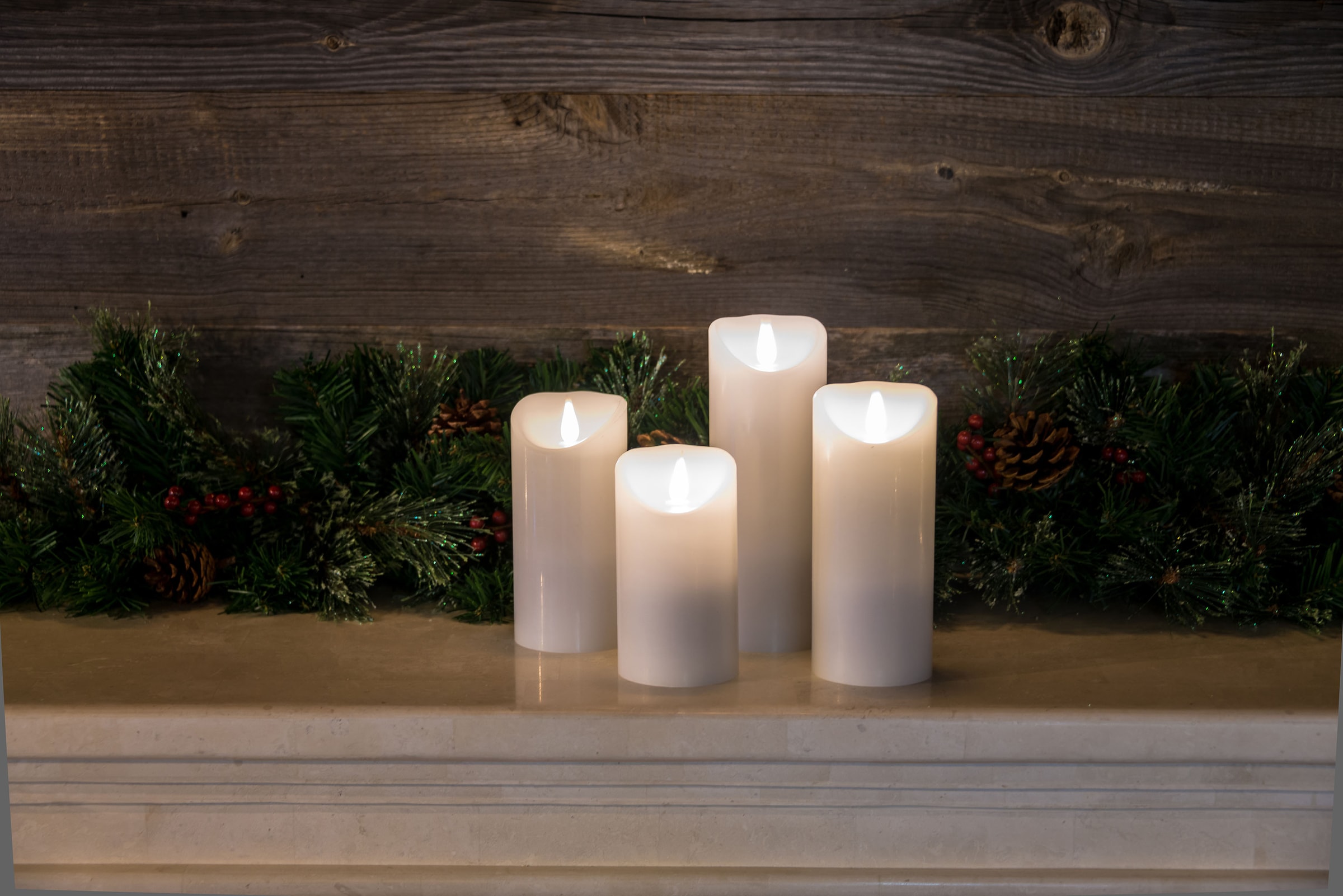 KONSTSMIDE LED-Kerze »Weihnachtsdeko«, LED Echtwachskerze, weiß, mit 3D Flamme, Ø 7,5 cm, Höhe: 17,5 cm