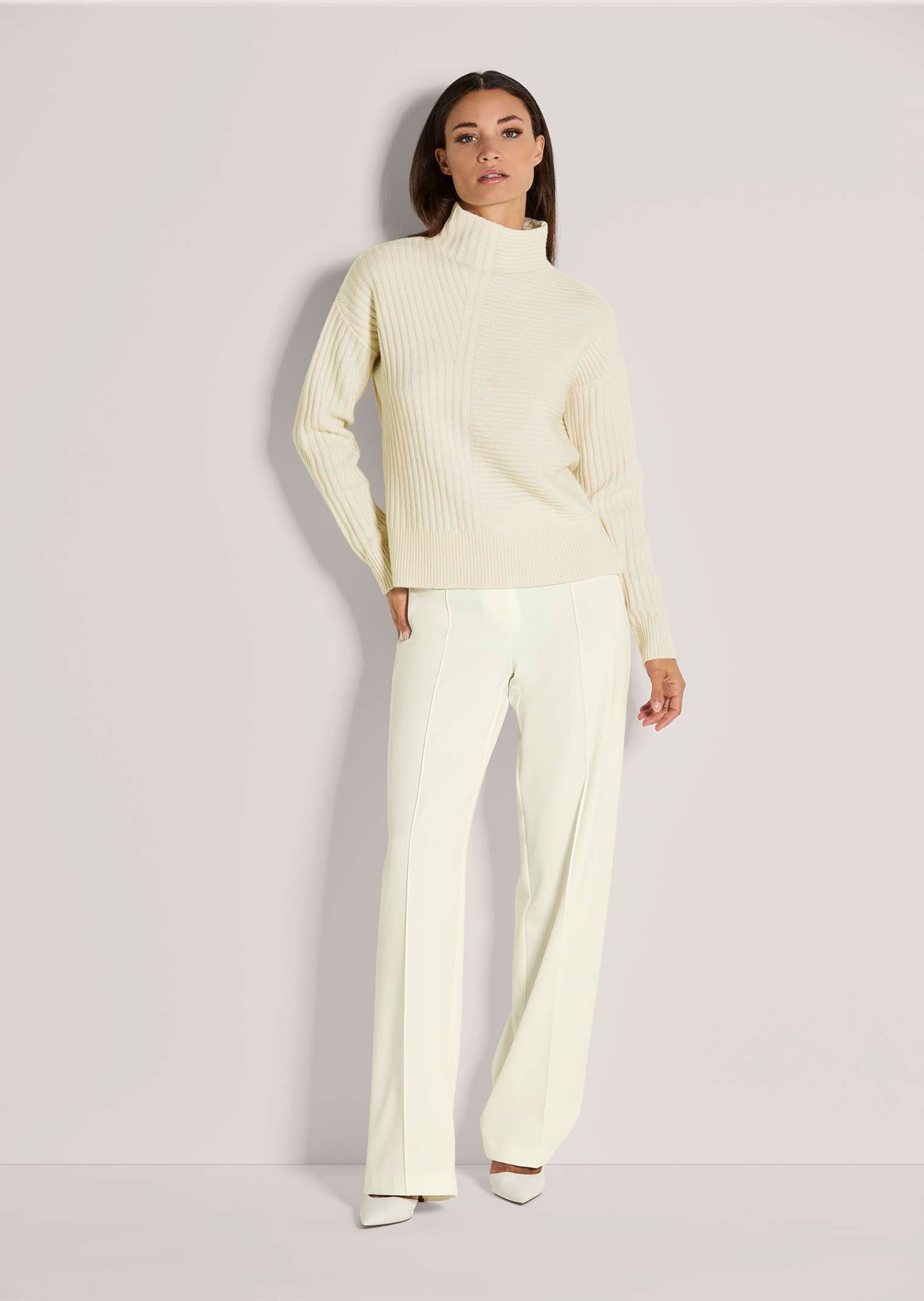 MADELEINE Longpullover "Strickpullover Eleganter Wollpullover mit Stehkrage günstig online kaufen