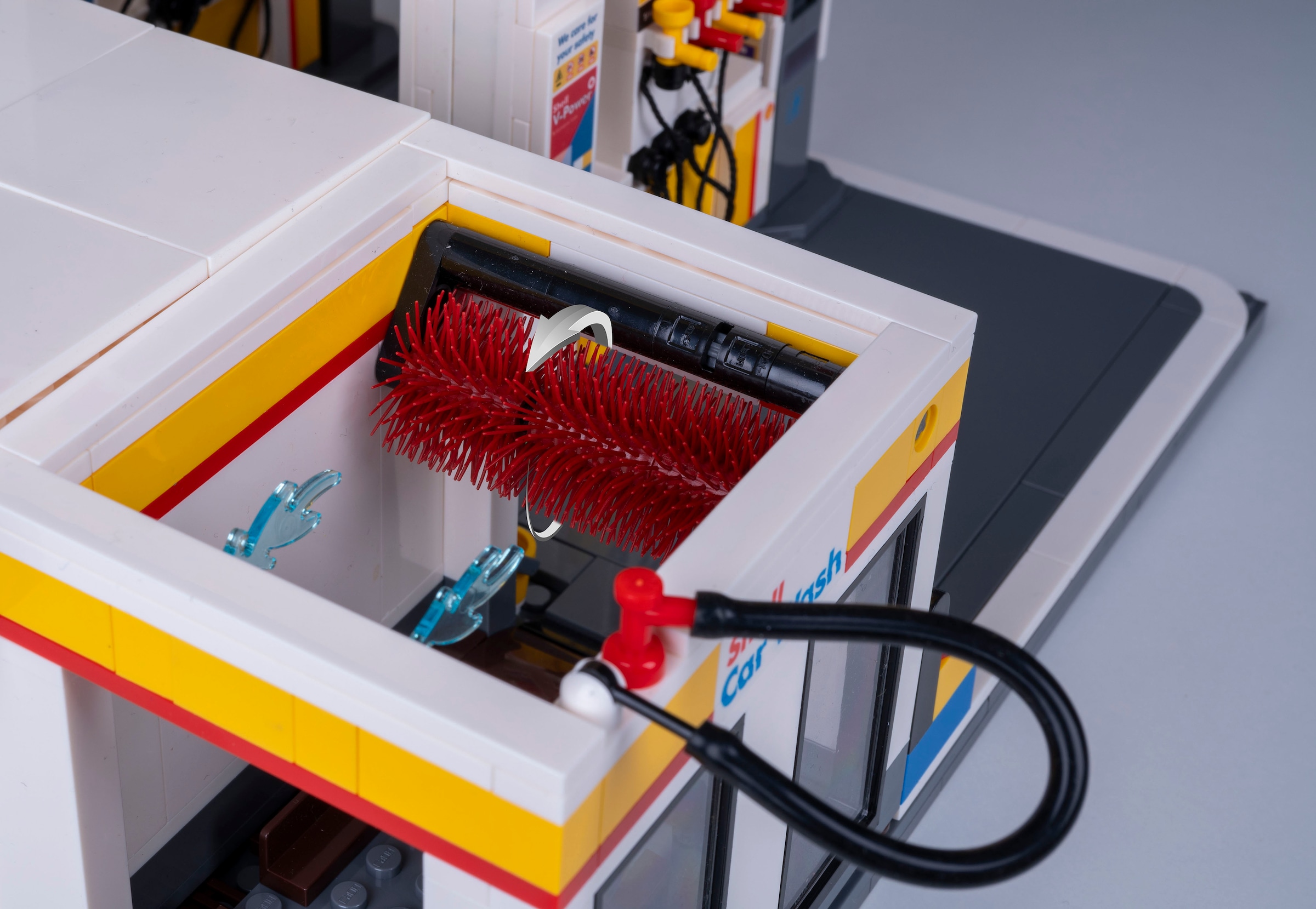 Jamara Konstruktions-Spielset »CaDA, Shell Tankstelle mit Shop und Waschanlage Bricks«, (1309 St.), mit LED Licht