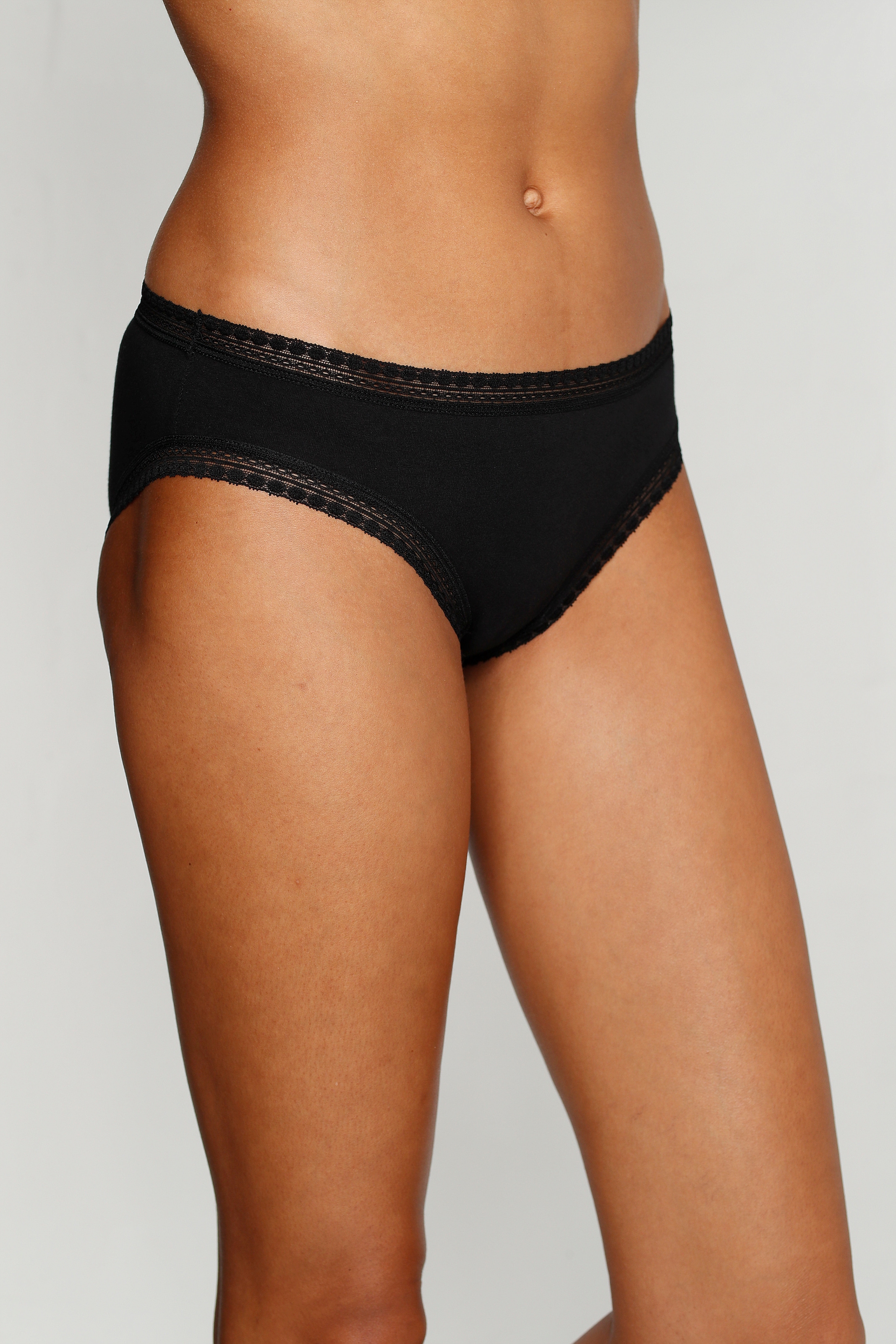 LASCANA Bikinislip, (Packung, 3 BAUR online kaufen aus mit St.), Baumwolle weicher elastischer | Spitze