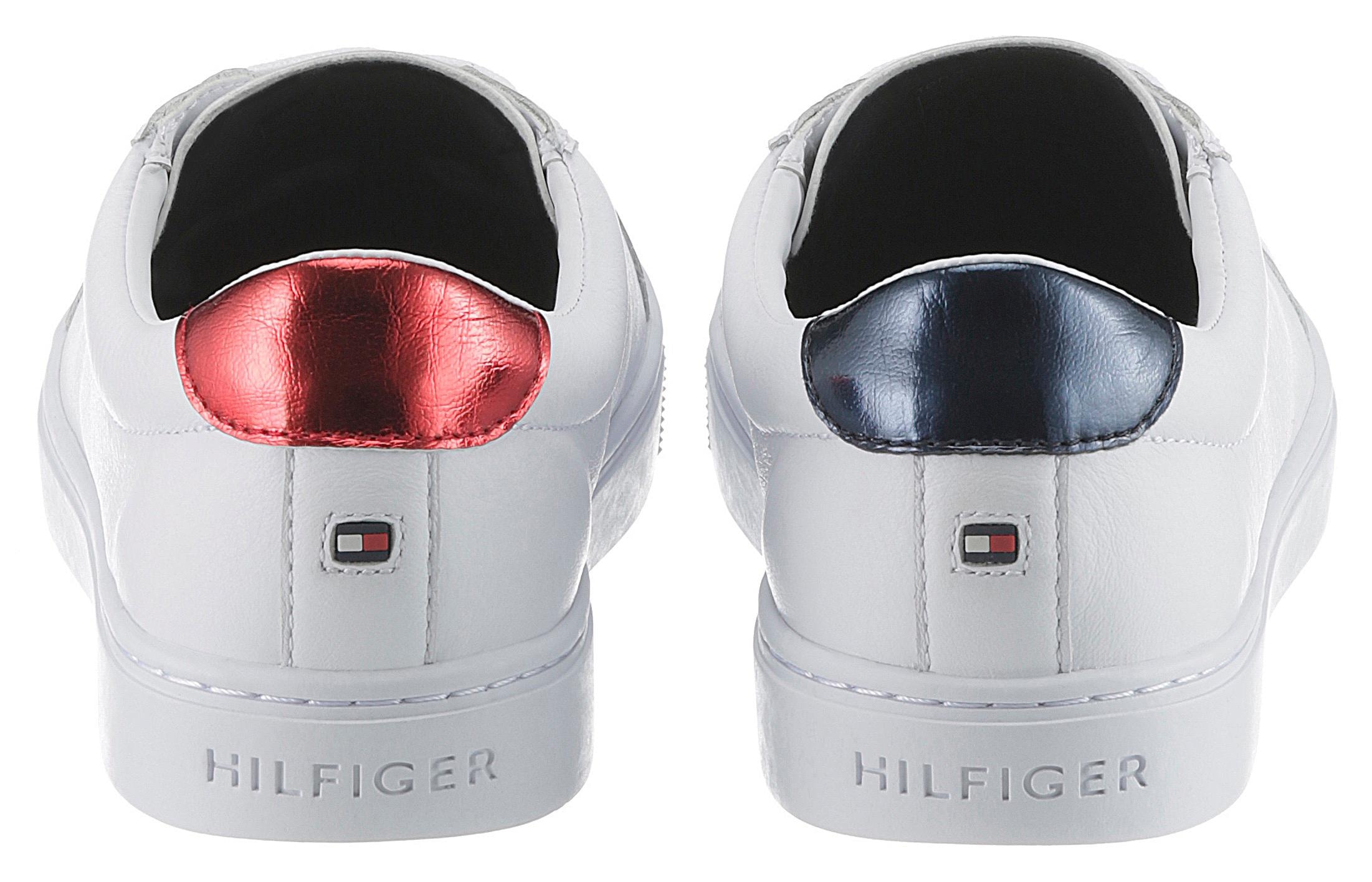 Tommy Hilfiger Sneaker »ESSENTIAL SNEAKER«, Tommy Hilfiger Schriftzug außen, Freizeitschuh, Halbschuh, Schnürschuh