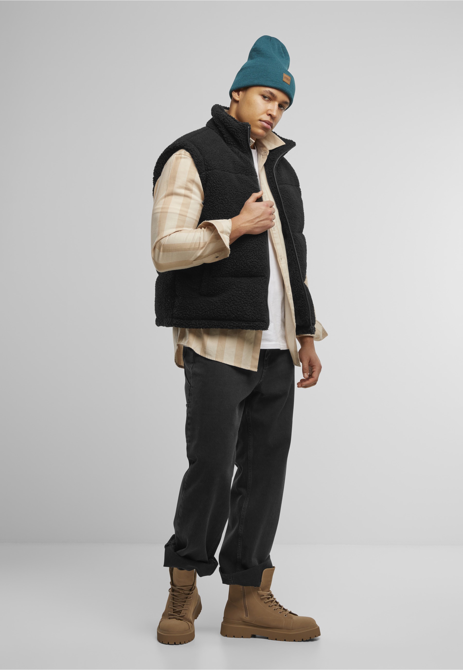 URBAN CLASSICS Beanie »Urban Classics Unisex Synthetic Leatherpatch Long Beanie« 1 Stk.