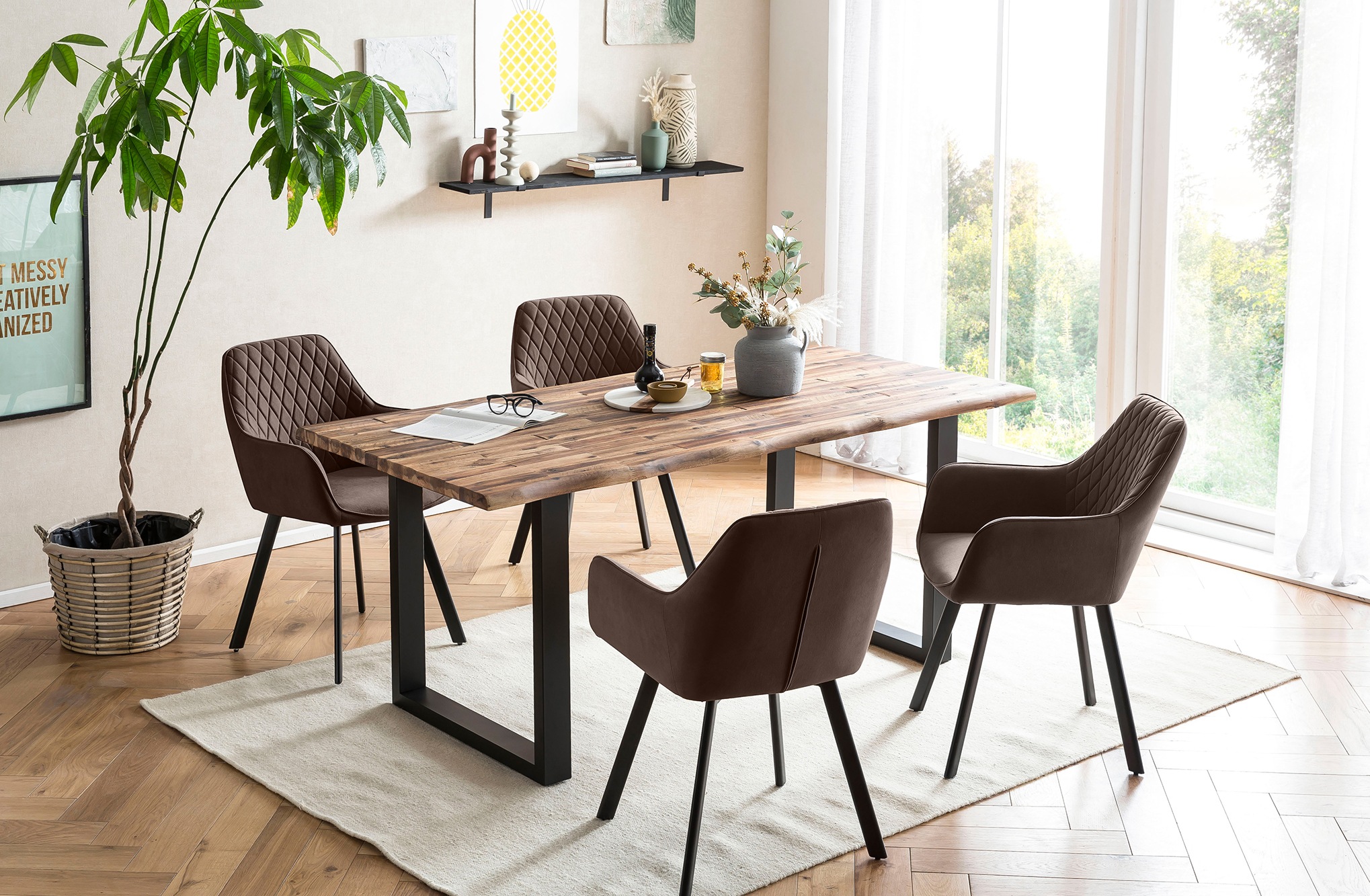 SalesFever Essgruppe, (Set, 5 tlg.), Tischplatte mit rauer Balken-Oberfläche, Rücken mit Rautensteppung