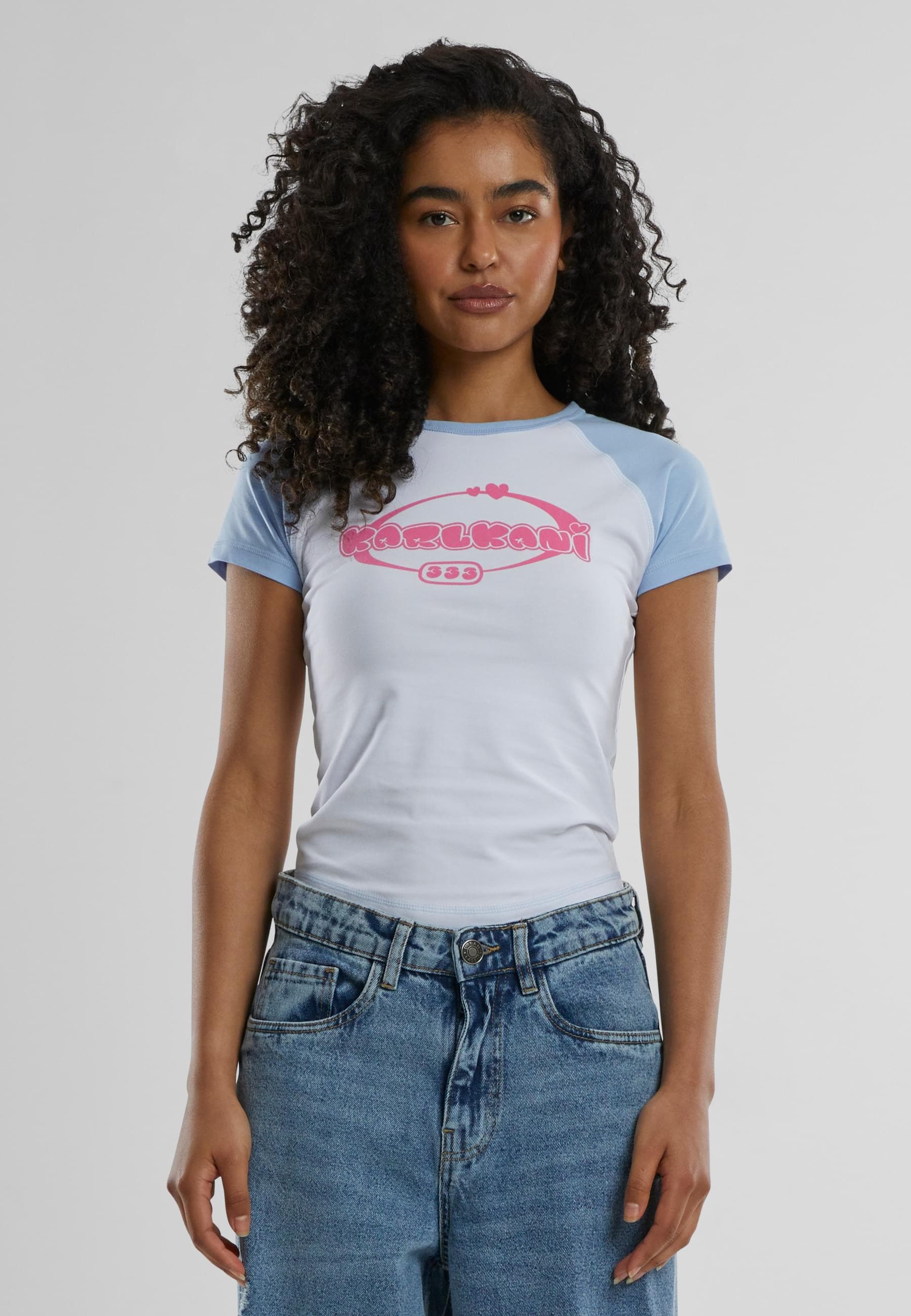 Karl Kani T-Shirt »Karl Kani KW251-026-1 Woven Signature Kk Heart Tiny Tee«, (1 tlg.)