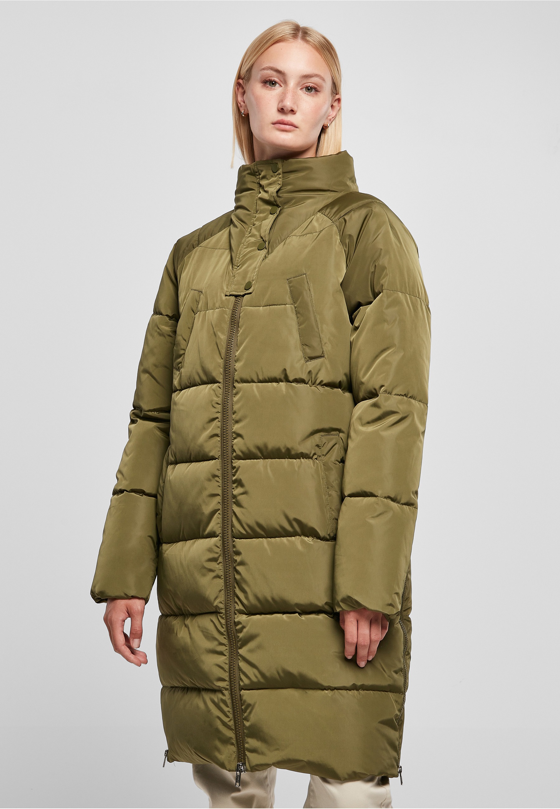 URBAN CLASSICS Winterjacke »Urban Classics Damen Ladies High Neck Puffer Coat« 1 Stk. tlg. ohne Kapuze