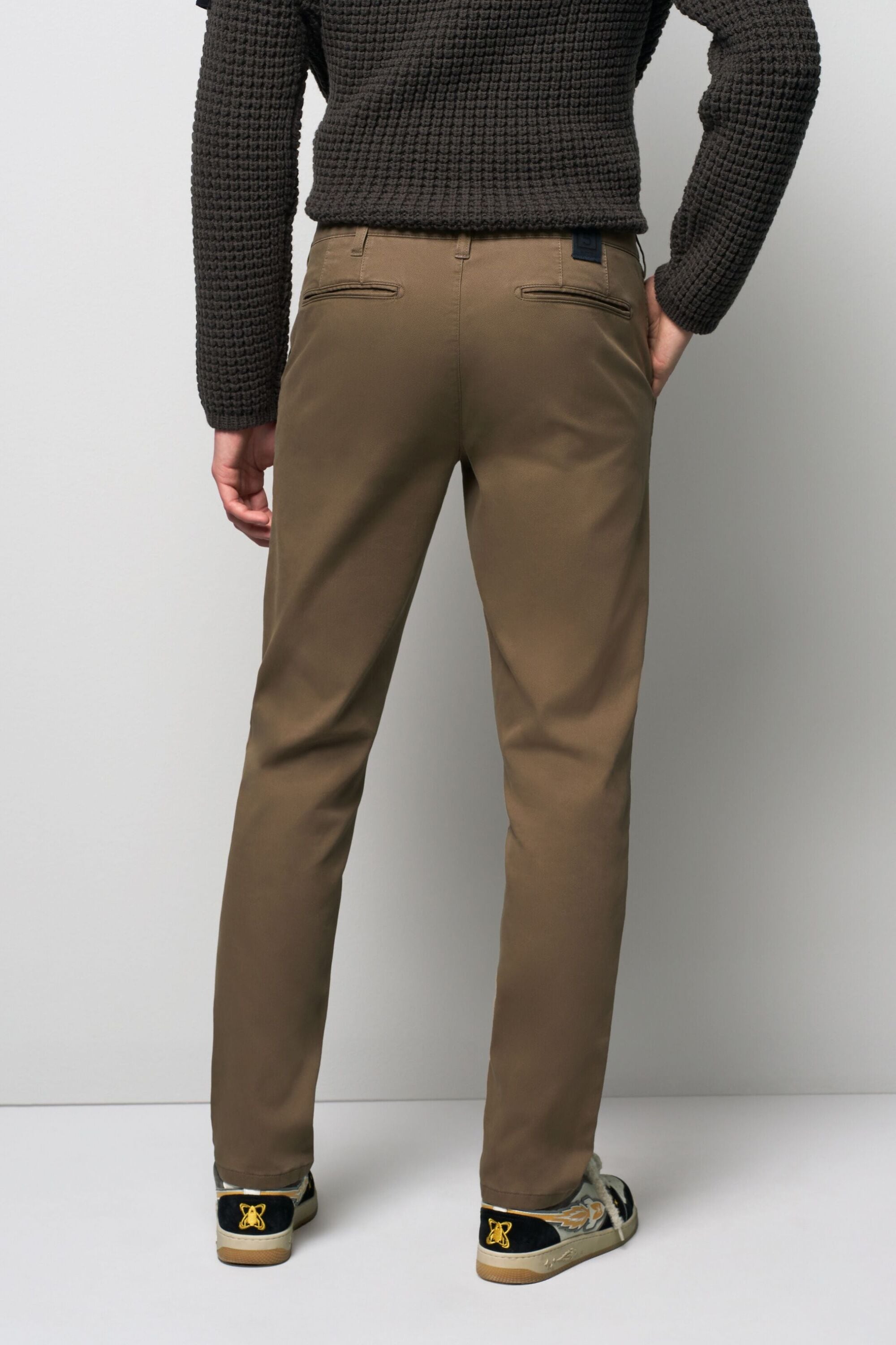 MEYER Chinos »M5.Chino«, Gefertigt aus BIO-Baumwolle