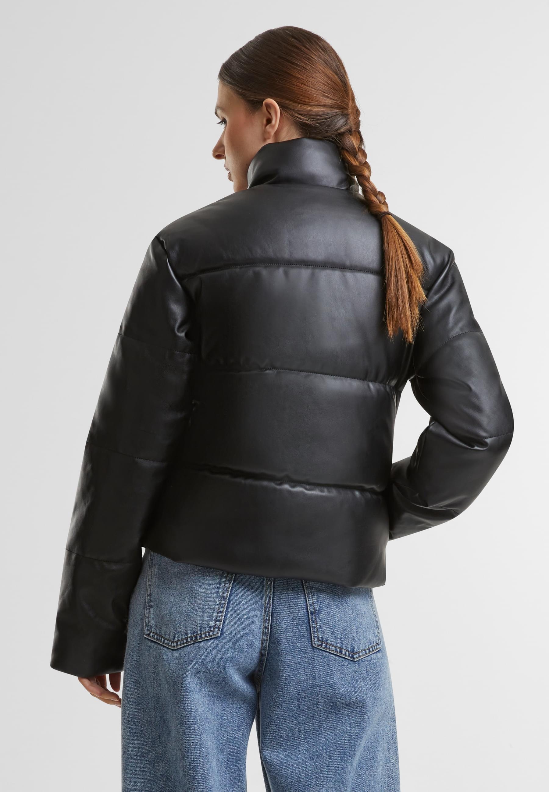 URBAN CLASSICS Allwetterjacke »Urban Classics Ladies Synthetic Leather Puffer Jacket«, (1 St.), ohne Kapuze