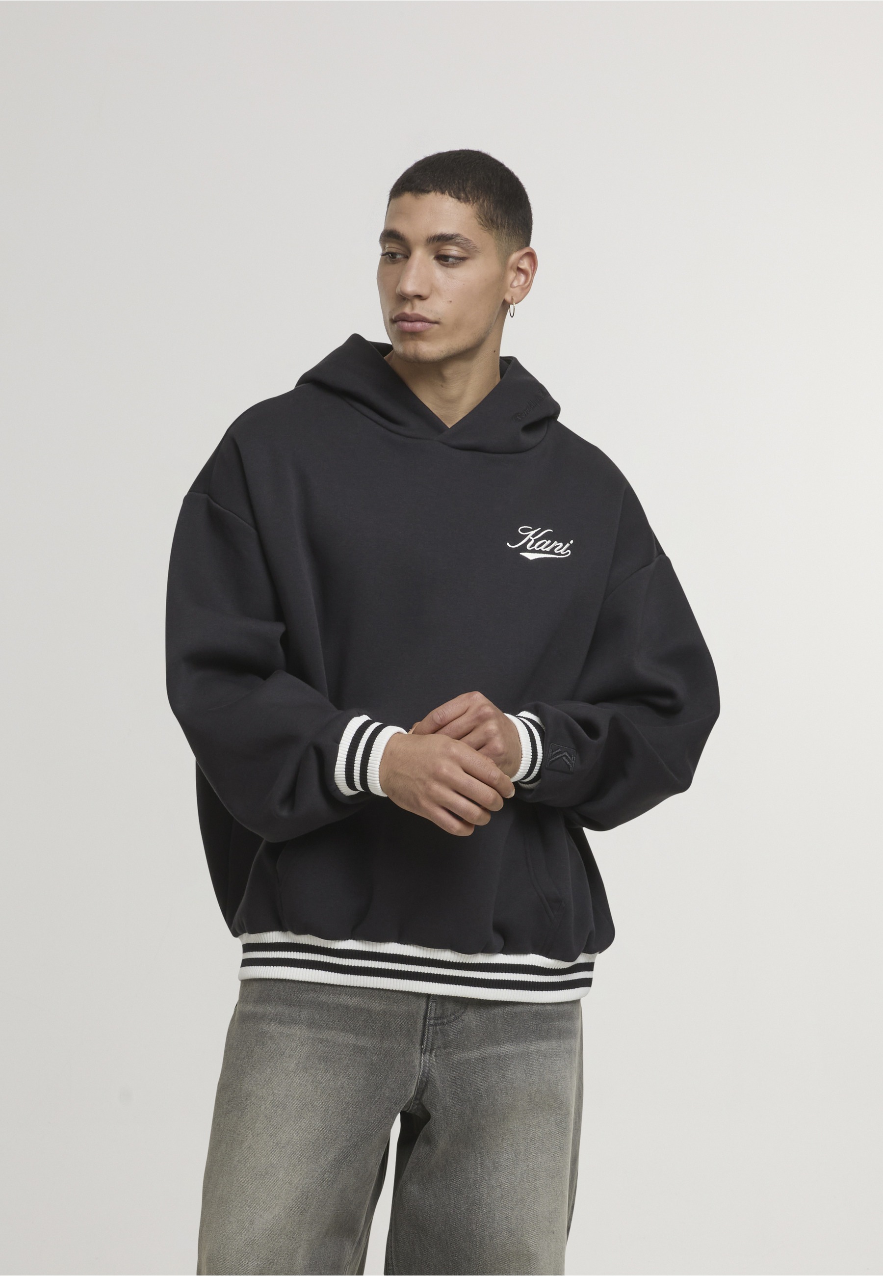 Karl Kani Rundhalspullover »Karl Kani Cursive Varsity Oversized Hoodie« 1