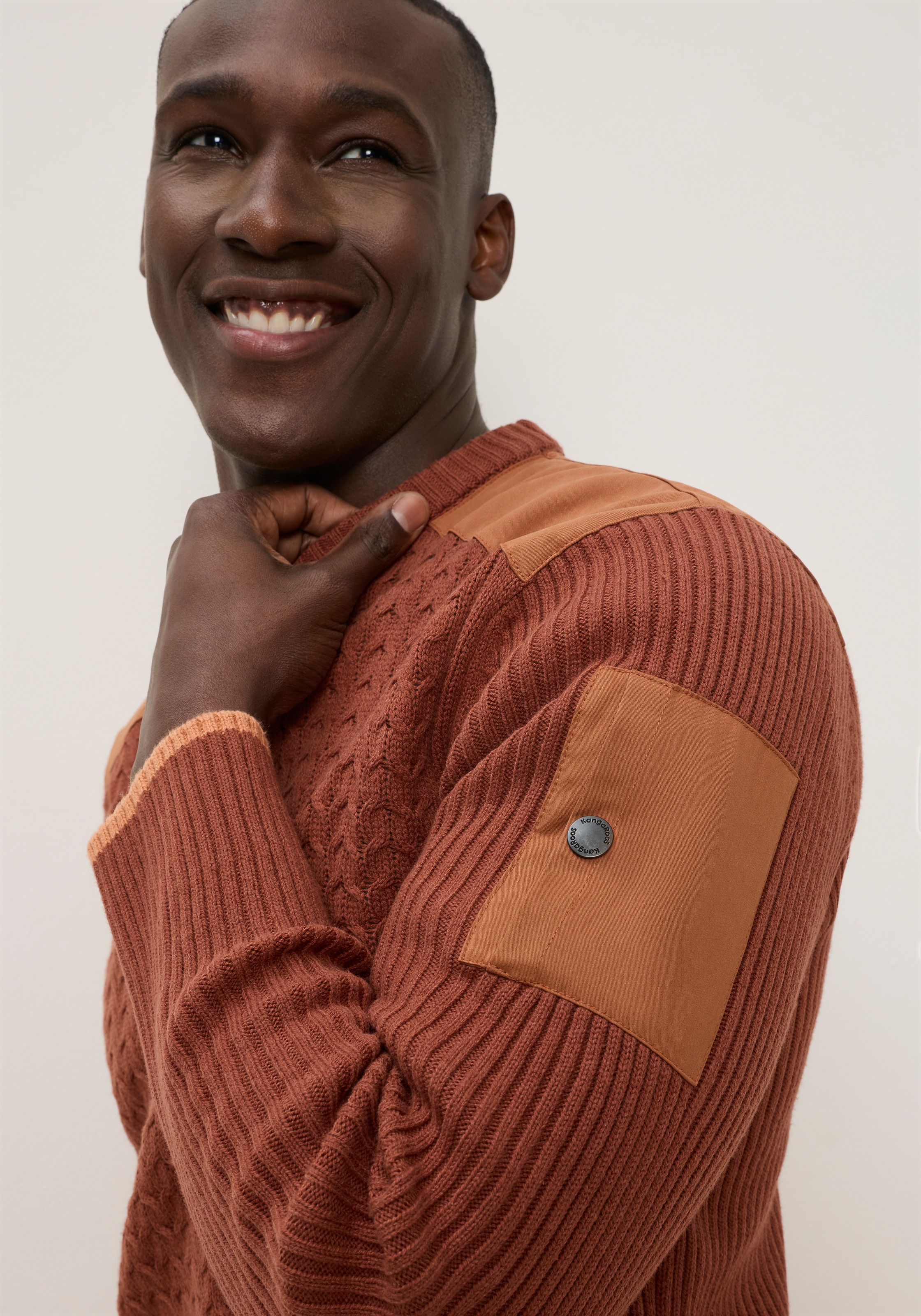 KangaROOS Strickpullover mit Rundhalsausschnitt, in normaler Länge, Regular Fit