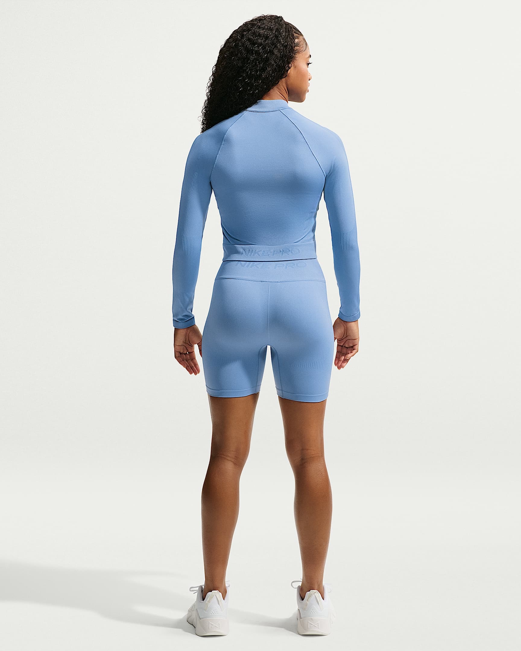 Nike Sweatjacke »W NP DF SMLS FZ MIDLAYER« mit Reißverschluss, schnell trocknendes Material