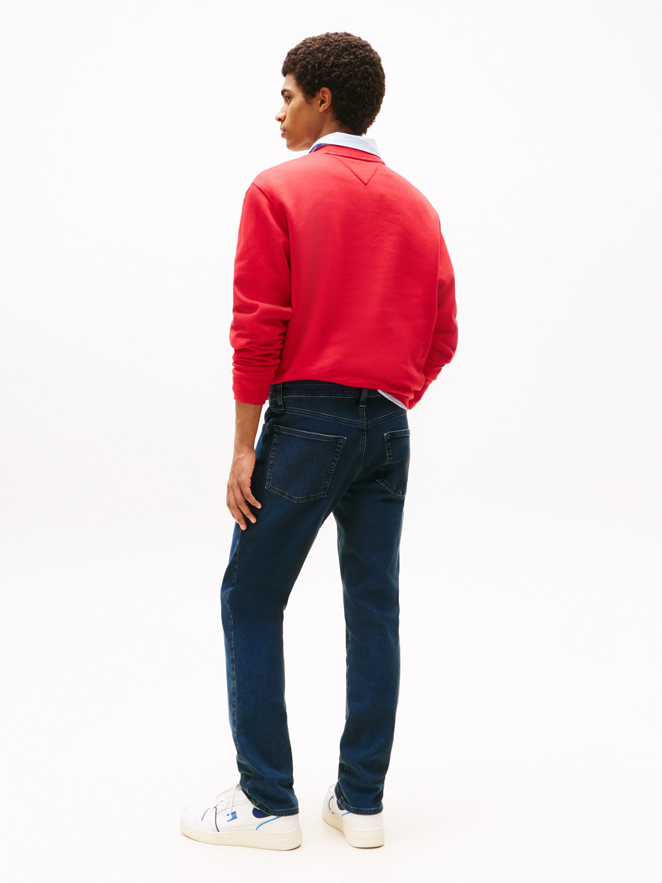 Tommy Jeans Gerade Jeans »SCANTON SLIM BI0234«, Mit Markenlabel aus Leder hinten