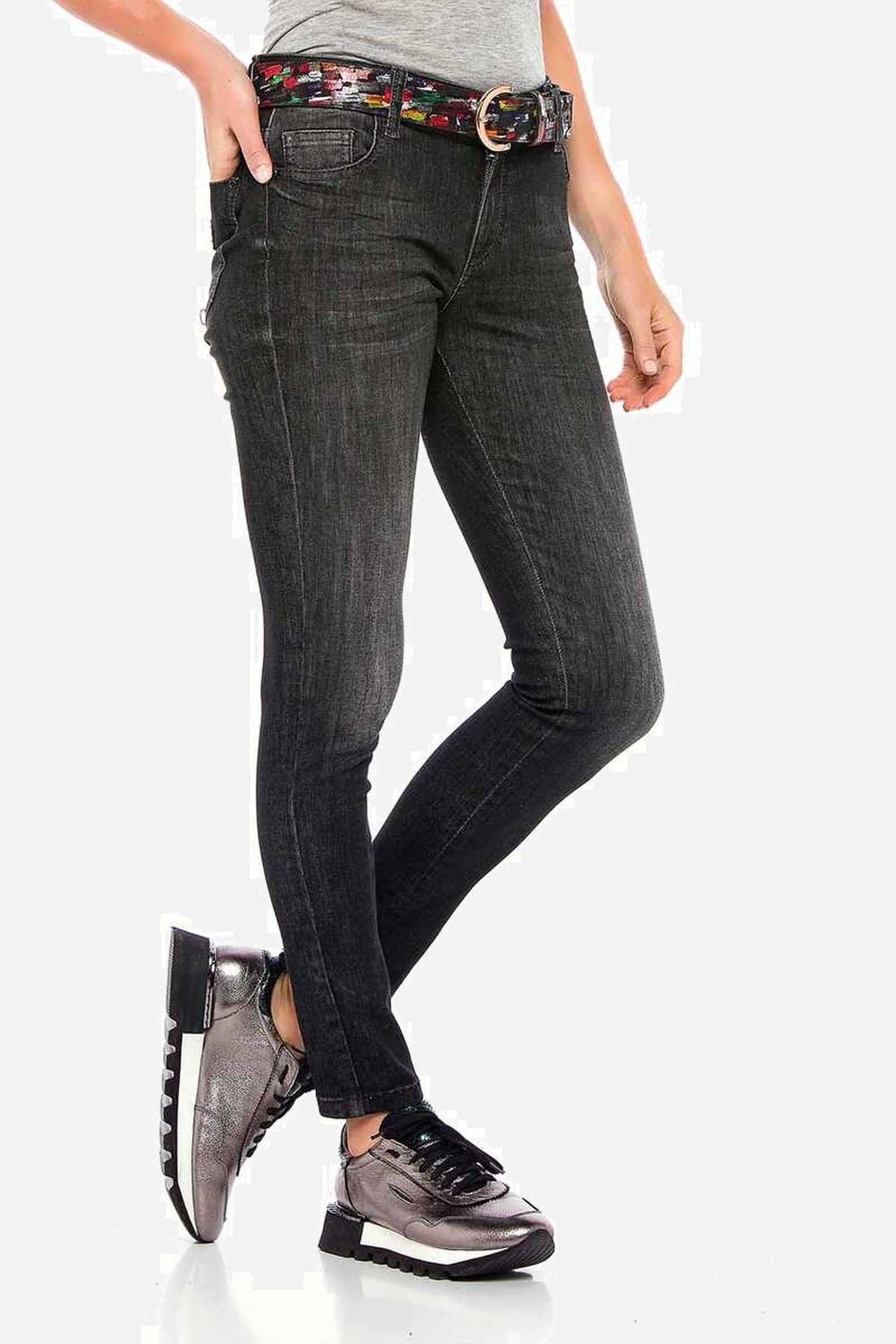 Cipo & Baxx 7/8-Jeans »Jeans«, Aus hochwertigen Materialien, WD394