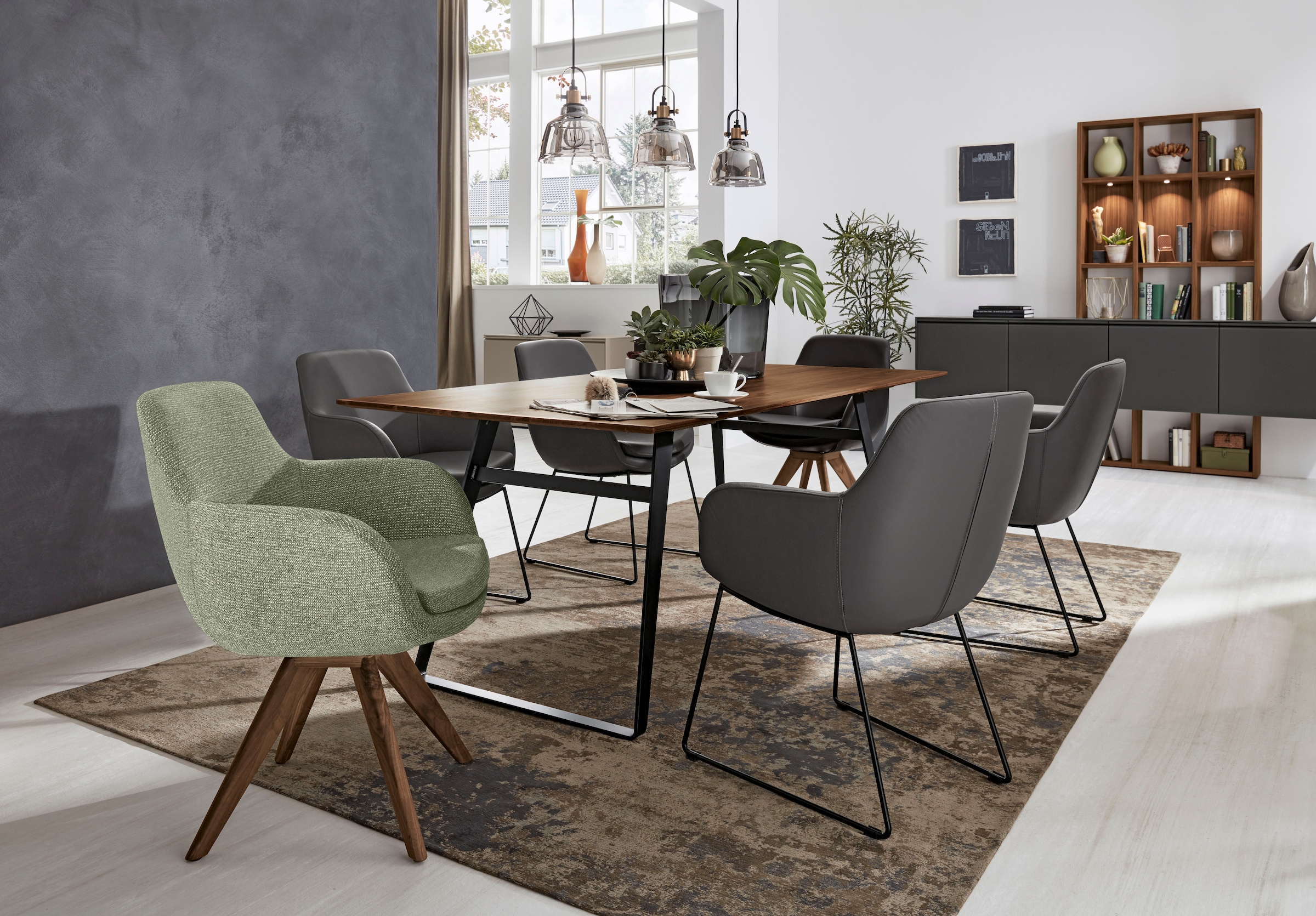 Musterring Esszimmerstuhl »Tavia«, (Set), Chenille, Stativgestell Wildnussbaum, Drehfunktion optional, diverse Farben