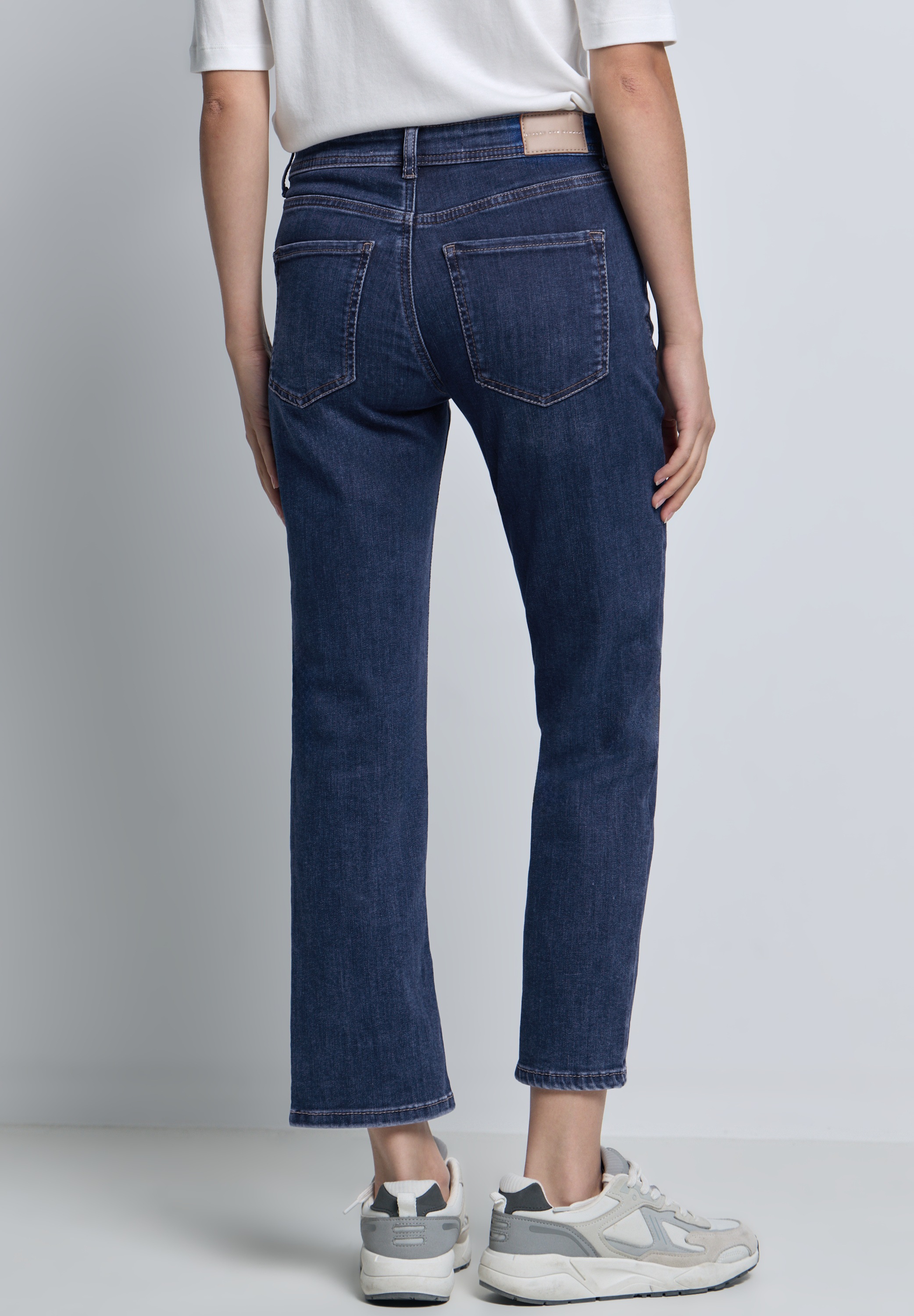 STREET ONE STUDIO Slim-fit-Jeans, Middle Waist günstig online kaufen