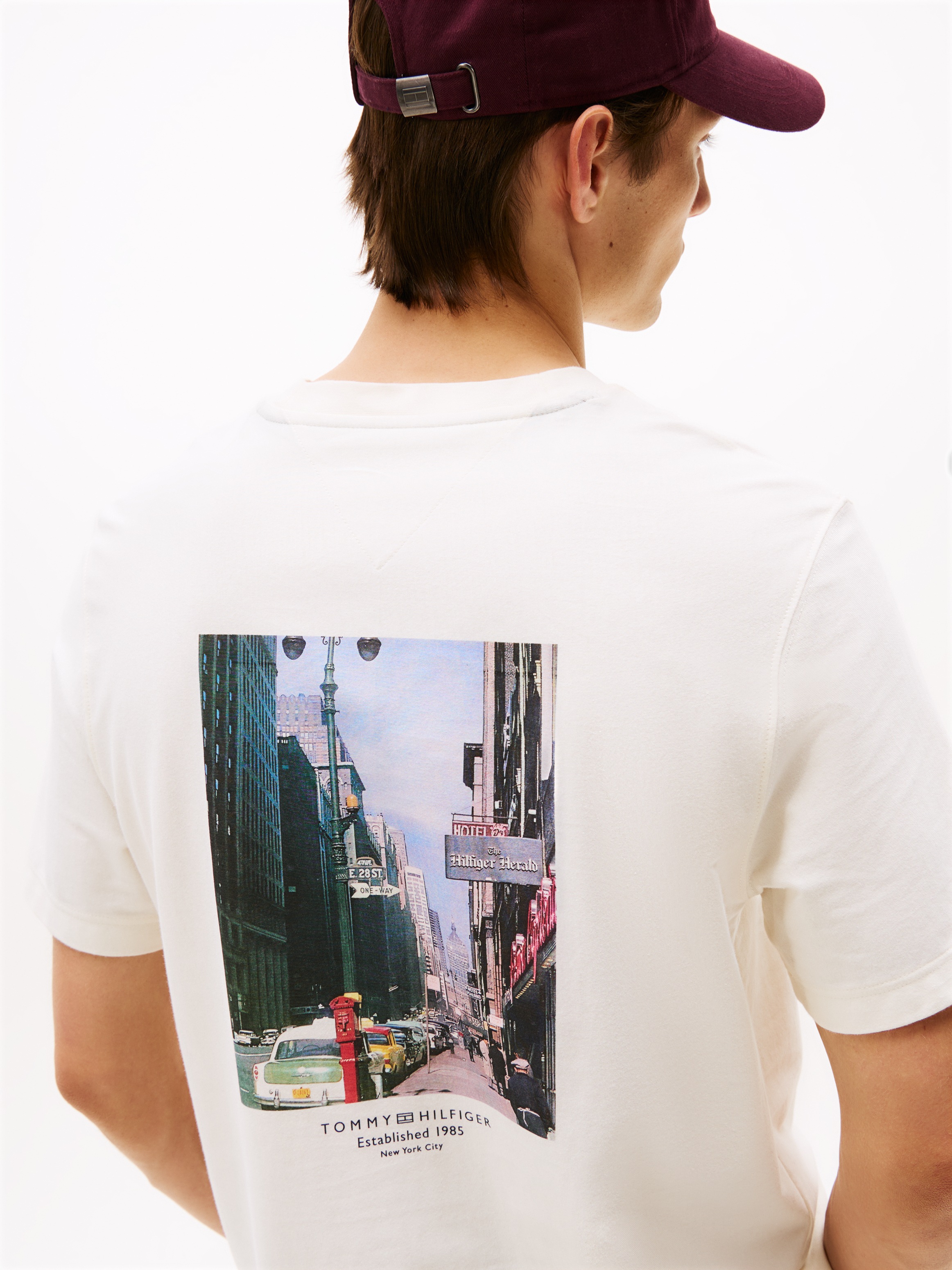Tommy Hilfiger T-Shirt "PHOTO PRINT GRAPHIC", großer Rückenprint, Rundhals, günstig online kaufen