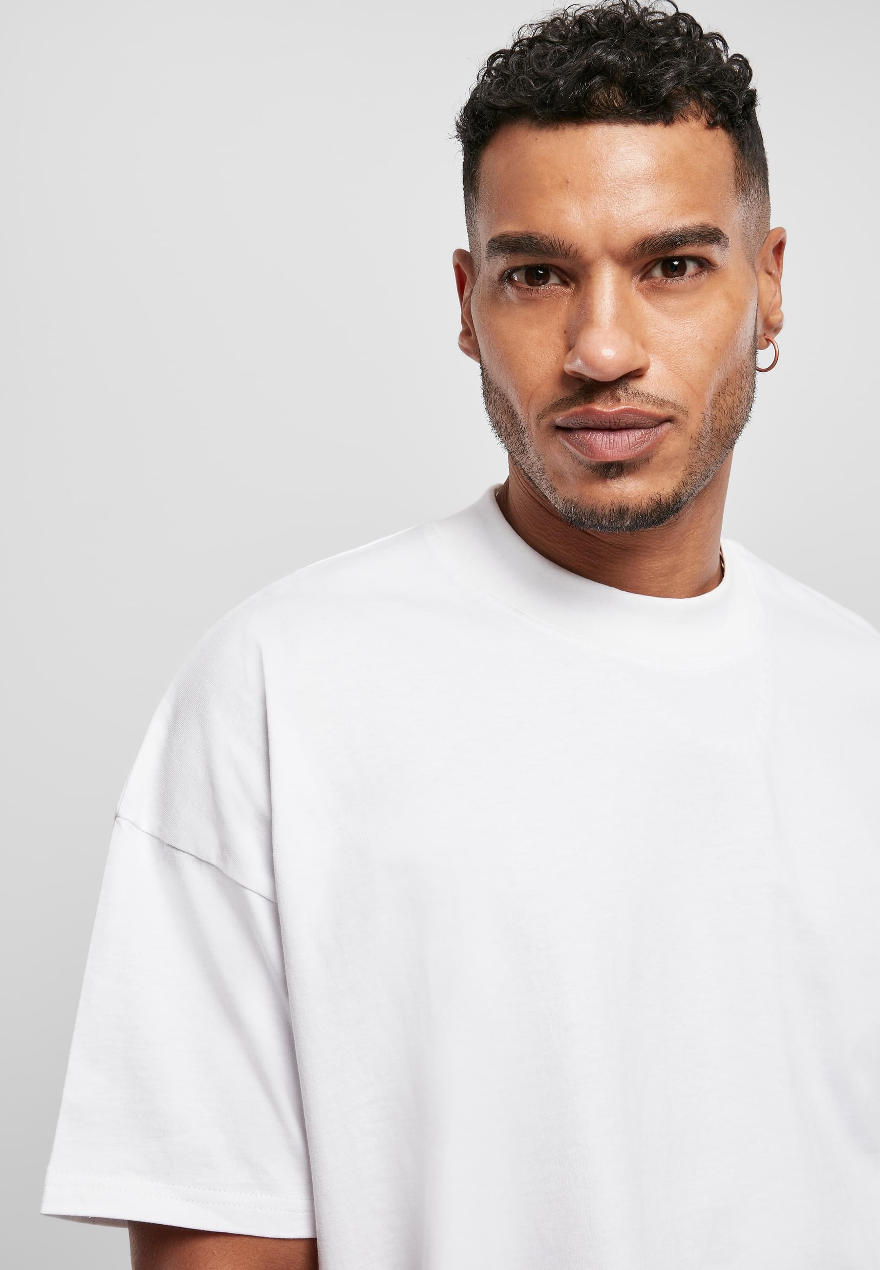 URBAN CLASSICS T-Shirt »Urban Classics Herren Oversized Mock Neck Tee« 1 Stk.