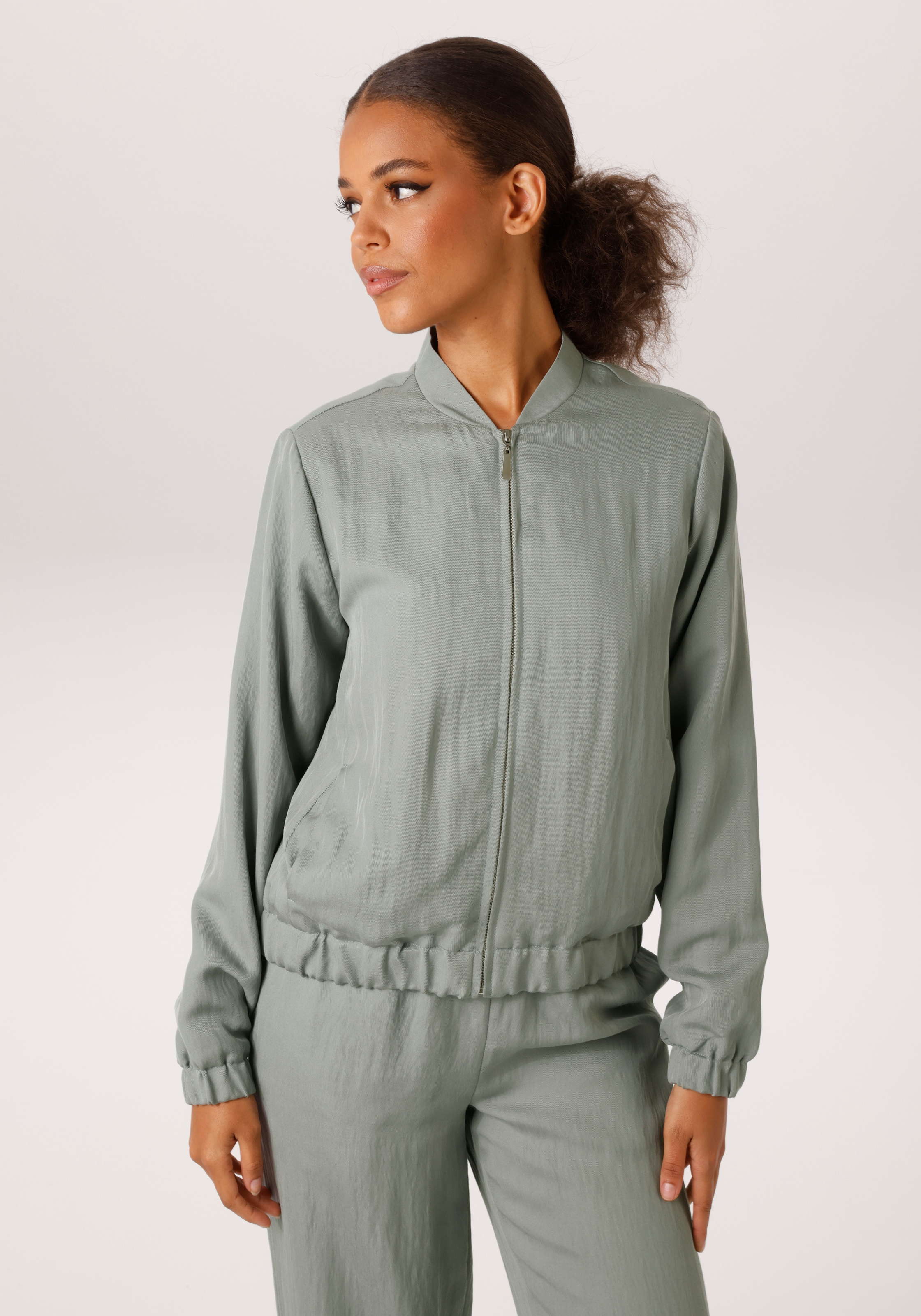 Aniston CASUAL Blouson in trendiger Twill-Qualität - NEUE KOLLEKTION günstig online kaufen