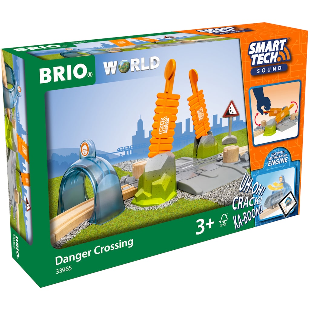 BRIO® Spielzeugeisenbahn-Erweiterung »BRIO® WORLD, Smart Tech Sound Abenteuer-Bahnübergang«, FSC®- schützt Wald - weltweit