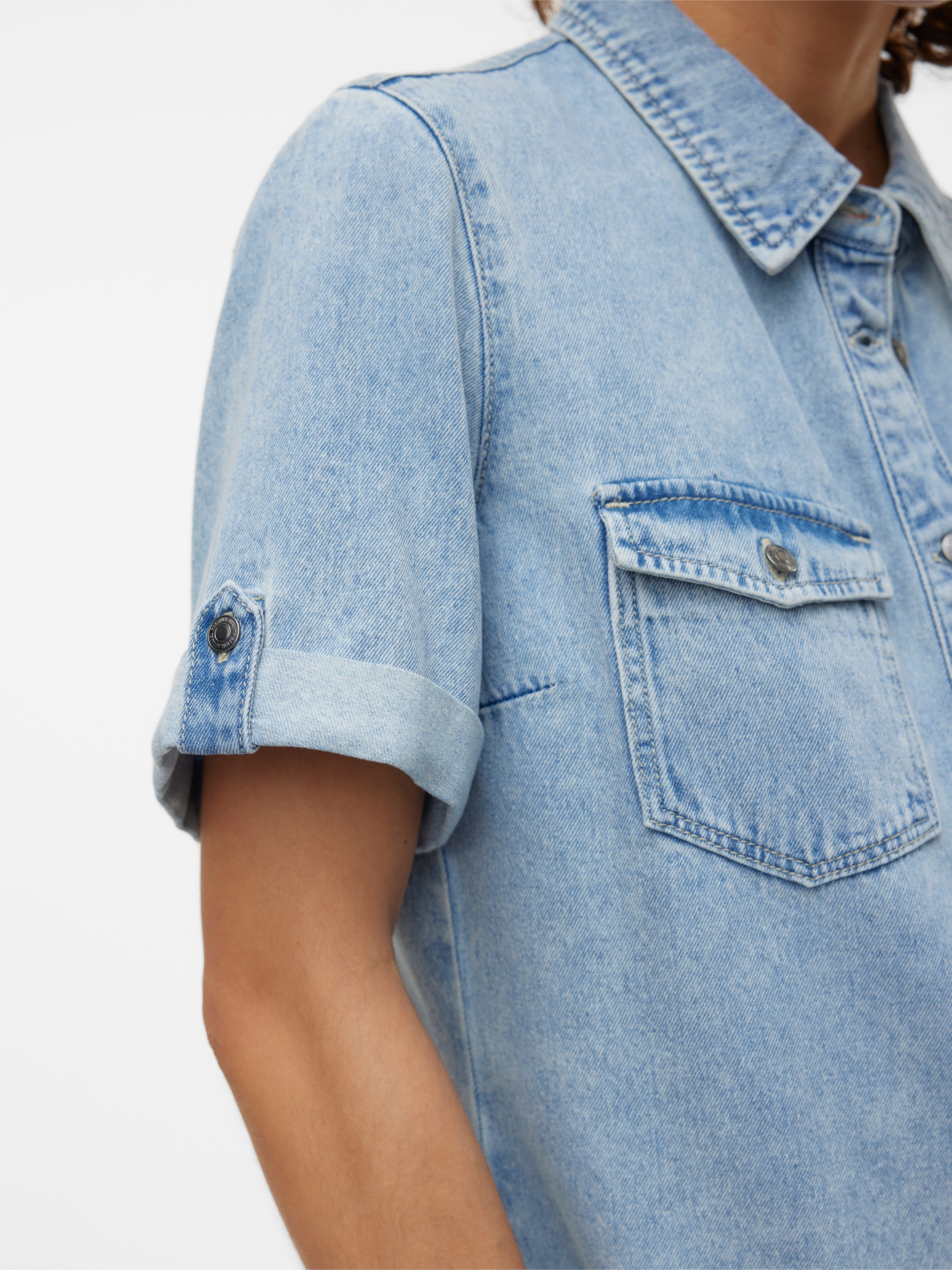 Thumbnail - Vero Moda Jeanskleid "VMJENNIE SS SHORT DENIM DRESS NOOS" Brusttaschen