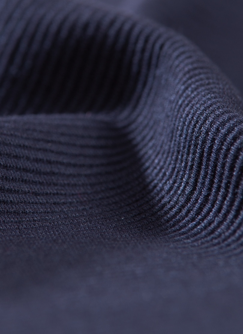 Trigema Sweatshirt »TRIGEMA Shirt mit kurzen Ärmeln mit Kristallsteinen«

