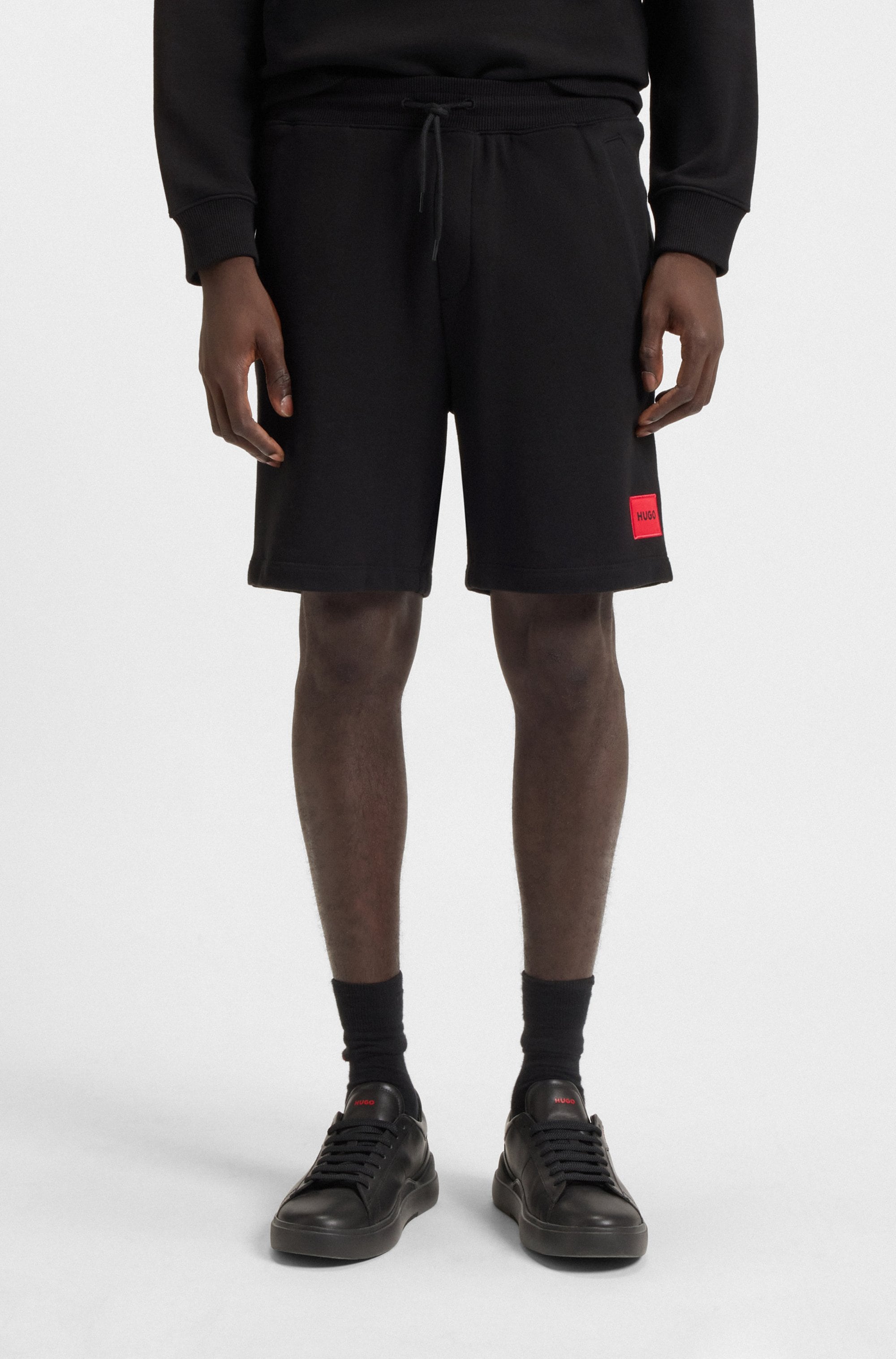 HUGO Sweatshorts "Diz" Regular Fit, elastischer Bund mit Kordel, HUGO Red W günstig online kaufen